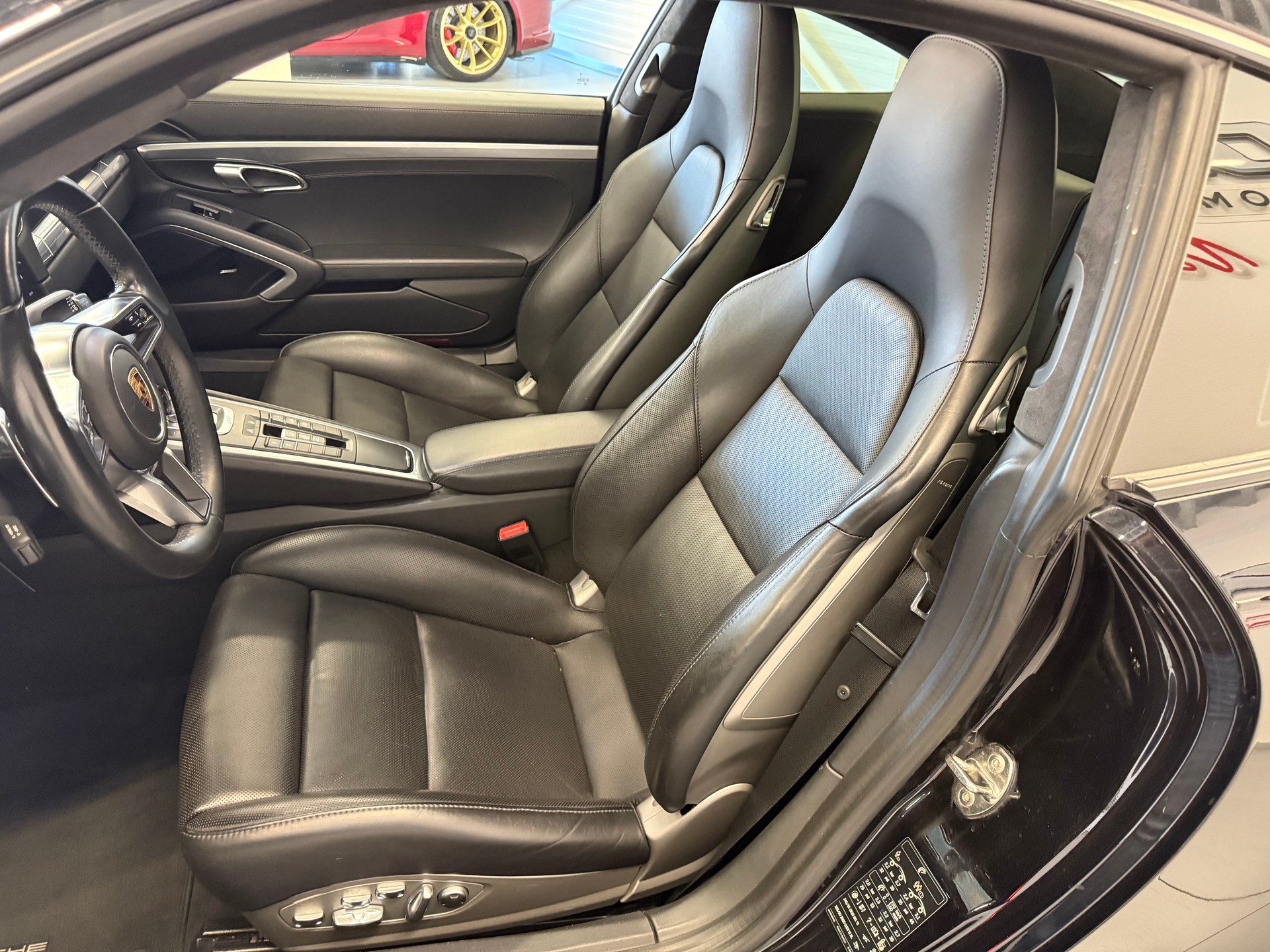 PORSCHE 911 Carrera 4S PDK fulls black modèle 2017-image-14