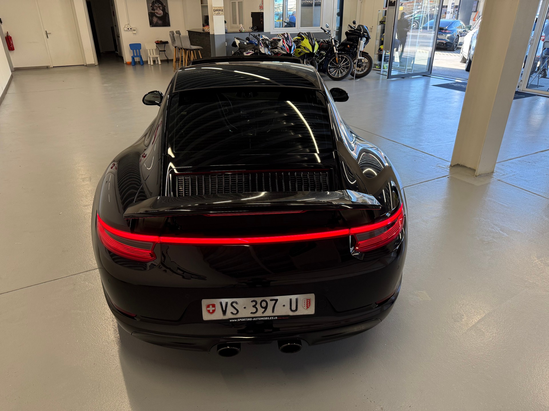 PORSCHE 911 Carrera 4S PDK fulls black modèle 2017-image-10