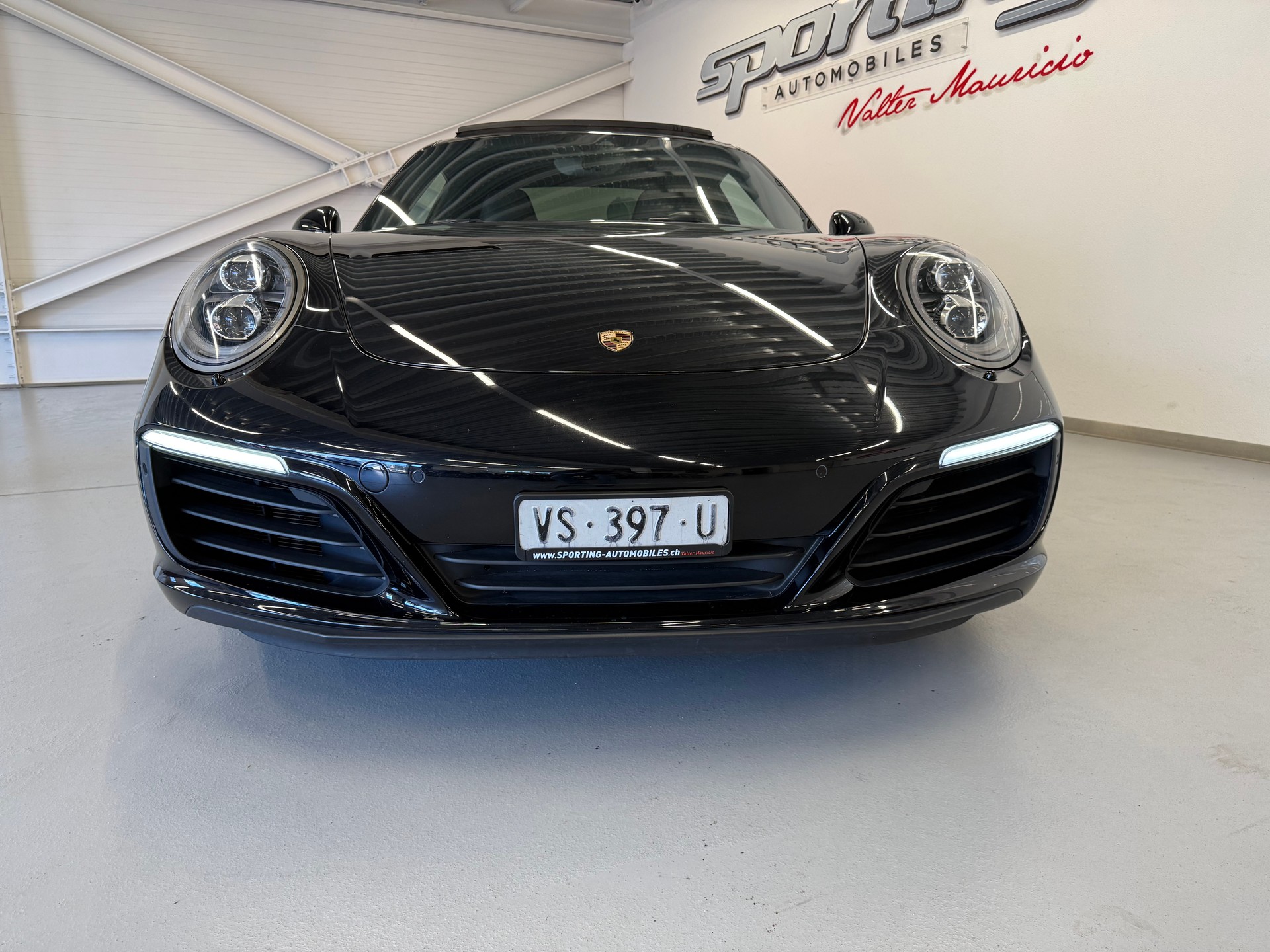 PORSCHE 911 Carrera 4S PDK fulls black modèle 2017-image-6