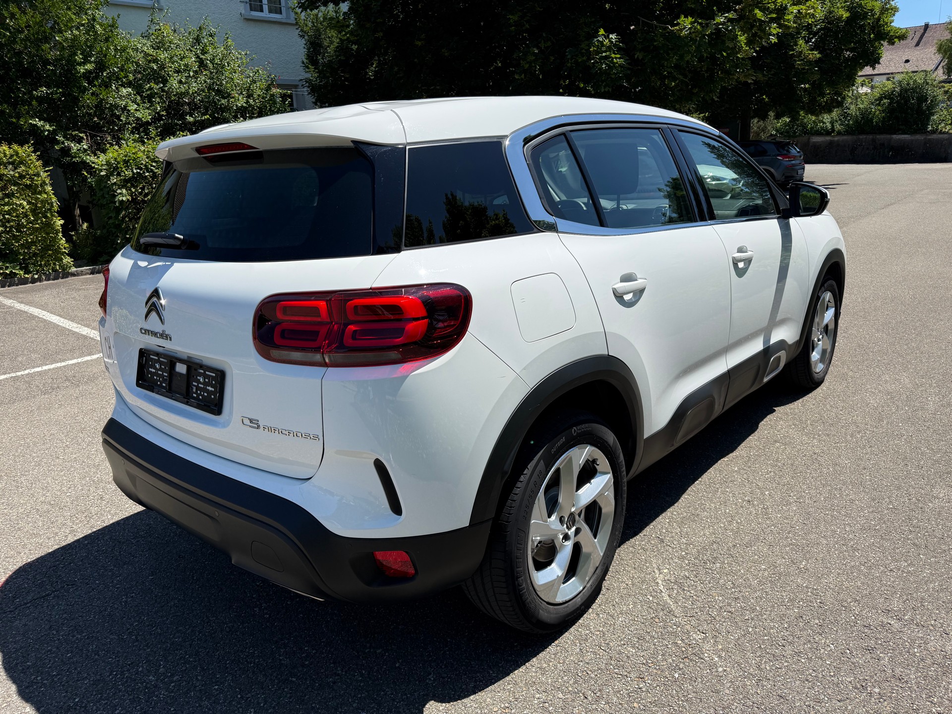 CITROEN C5 Aircross 1.5 BlueHD Swiss Edition EAT8-image-3