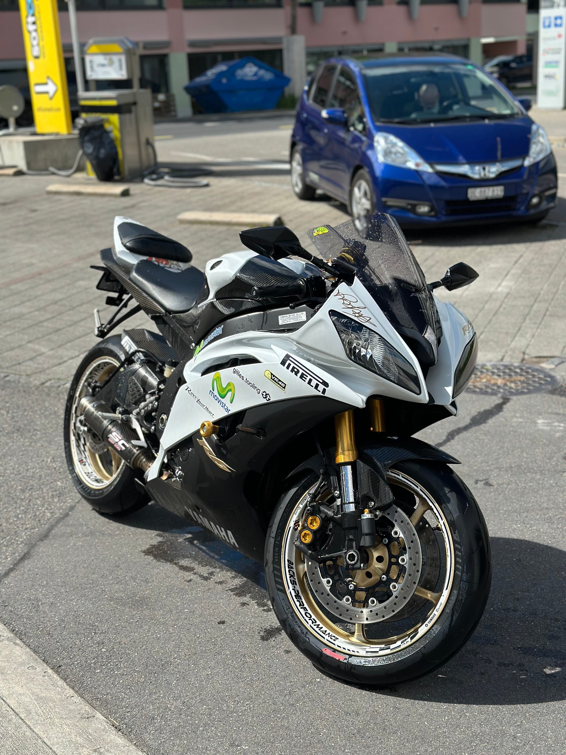 YAMAHA YZF-R6-image-0