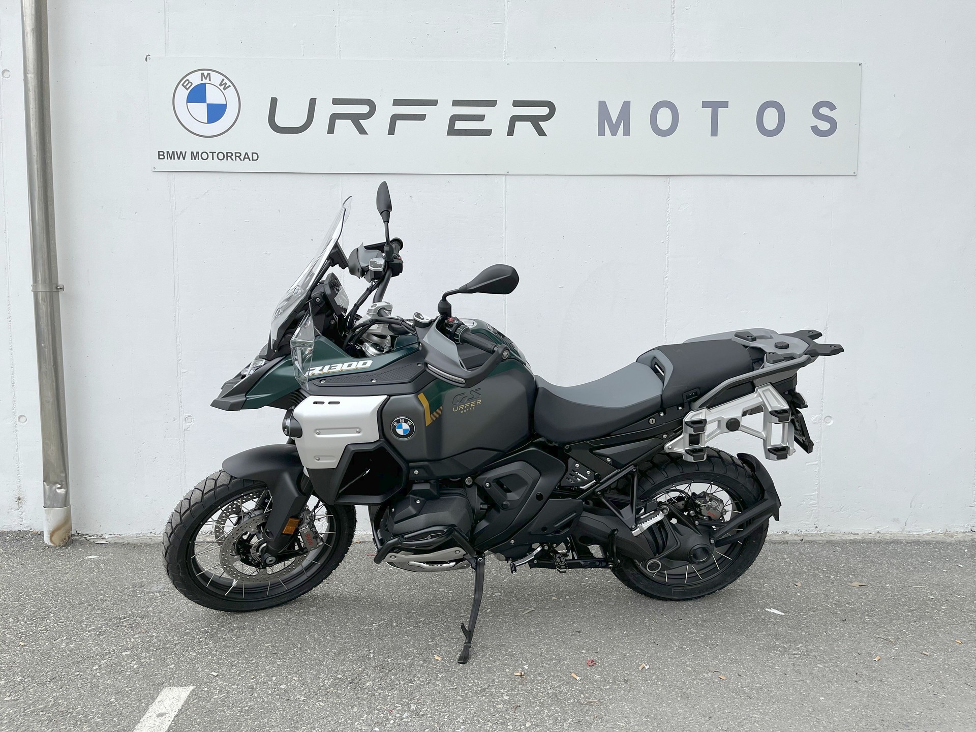 BMW R 1300 GS Adventure-image-4