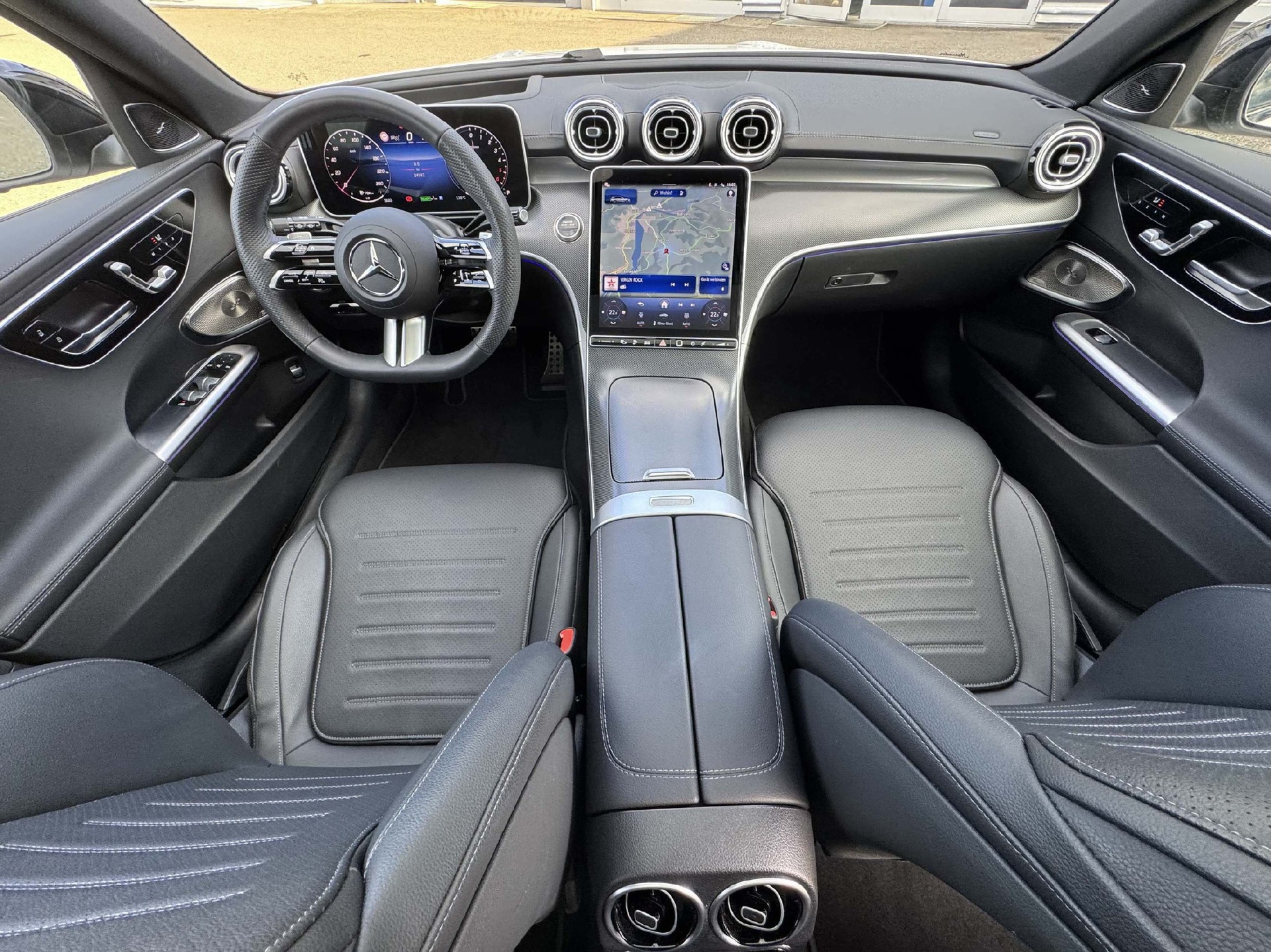 MERCEDES-BENZ C 300 de AMG-Line 4Matic Kombi-image-7