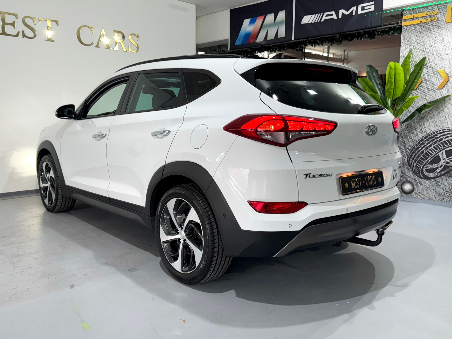 HYUNDAI Tucson 2.0 CRDI Vertex 4WD Automatic-image-4