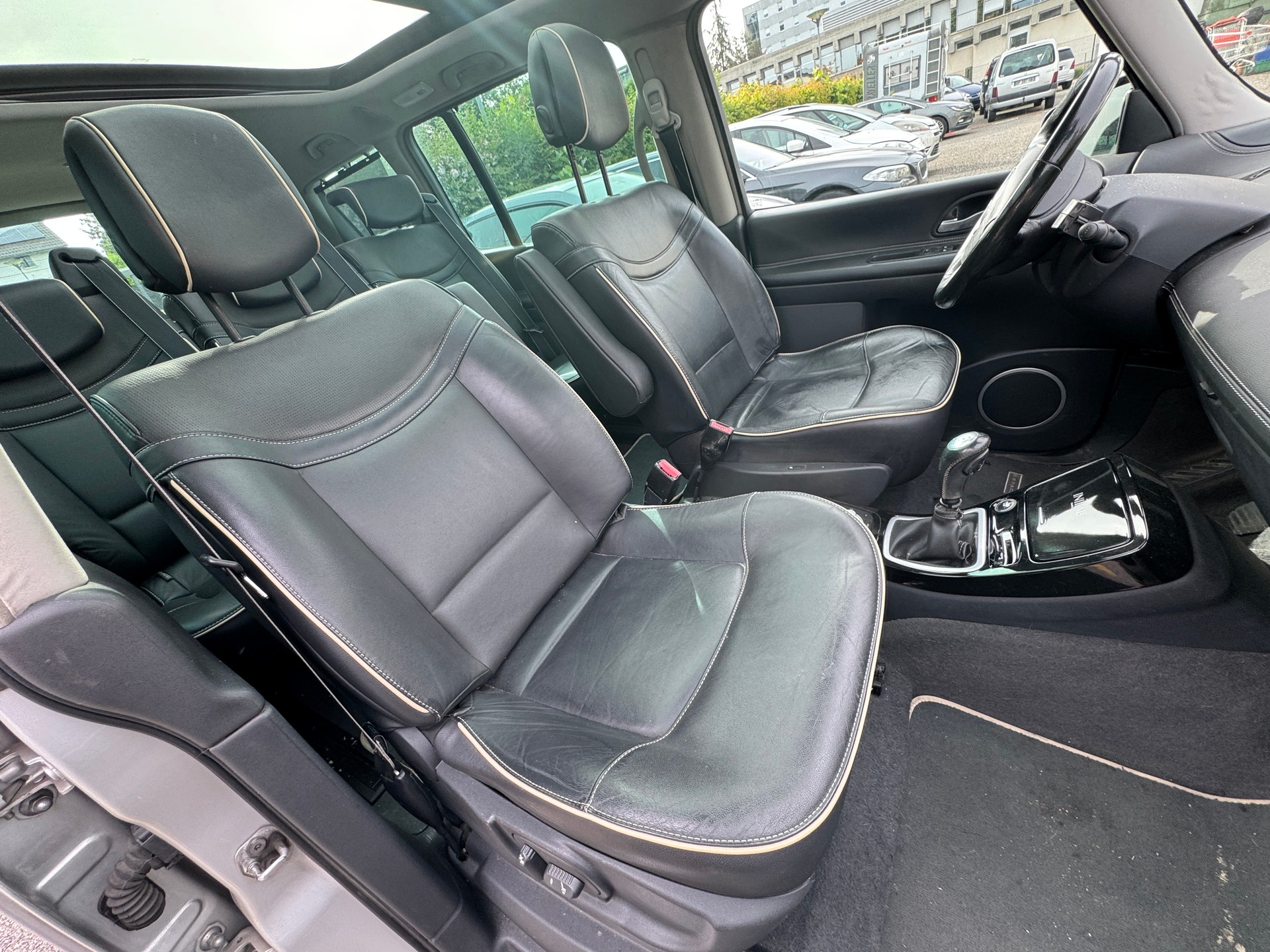 RENAULT Grand Espace 2.0 dCi Initiale Automatic-image-7