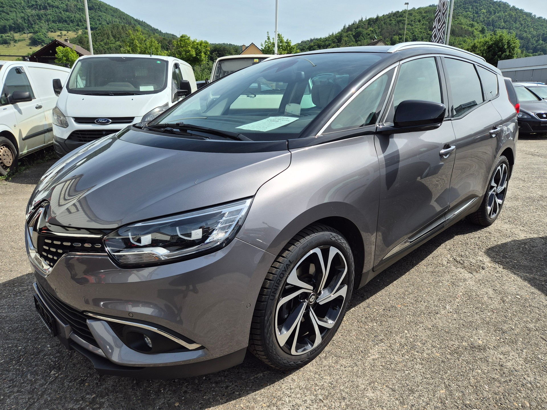 RENAULT Grand Scénic 1.3 16V Turbo Initiale Paris EDC-image-2
