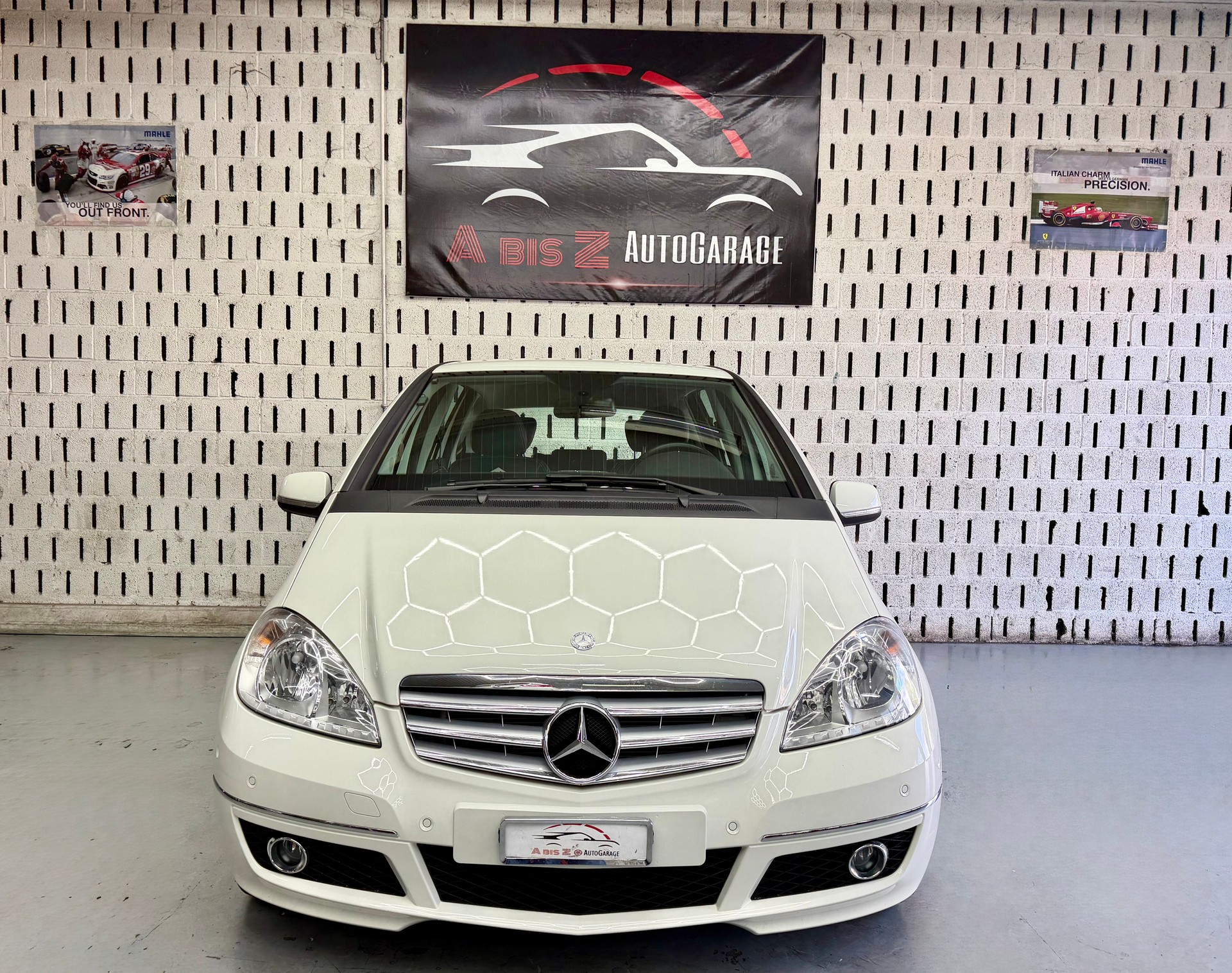 MERCEDES-BENZ A 180 Style Autotronic-image-1