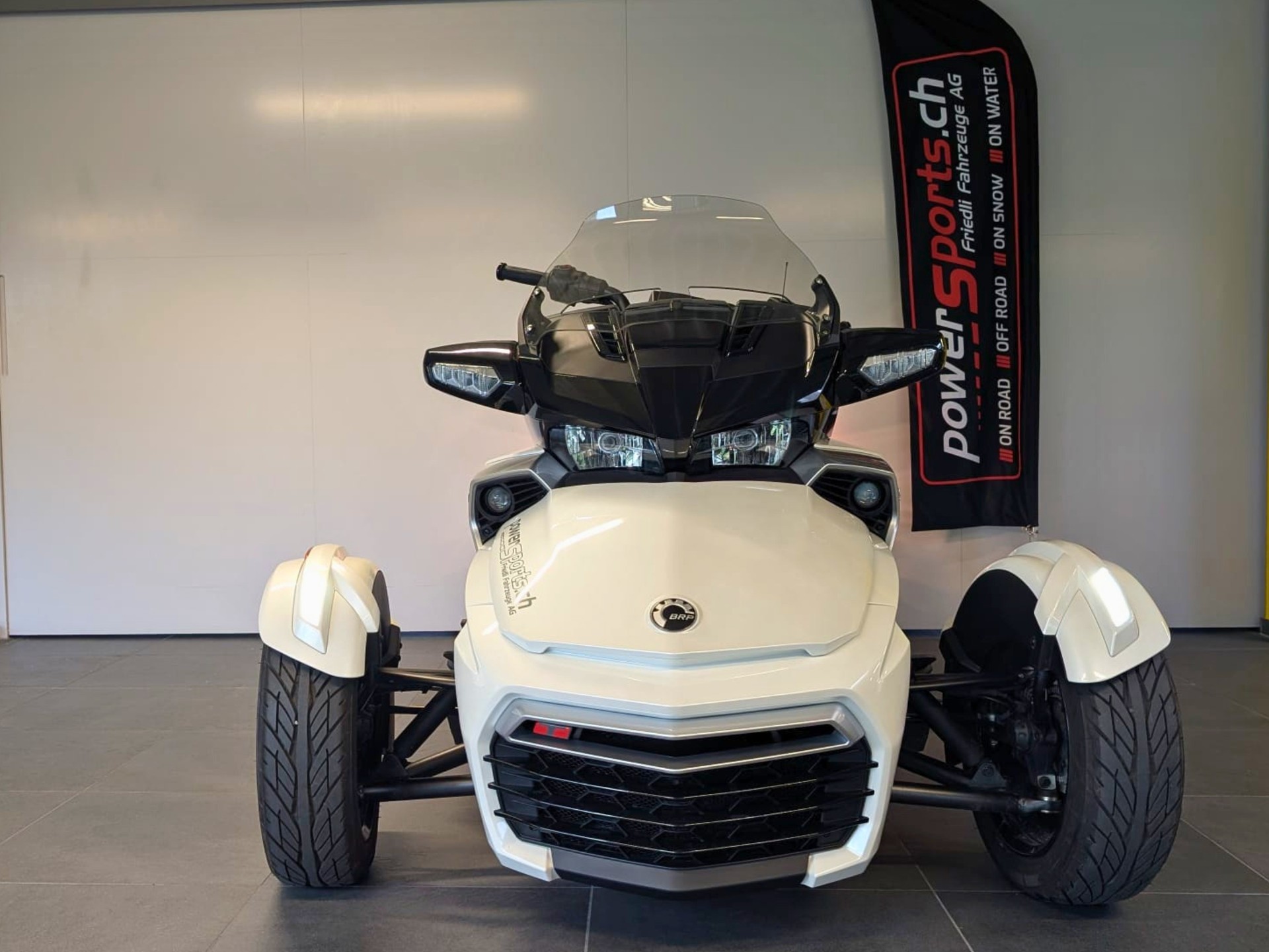 CAN-AM Spyder F3-T SE6-image-7