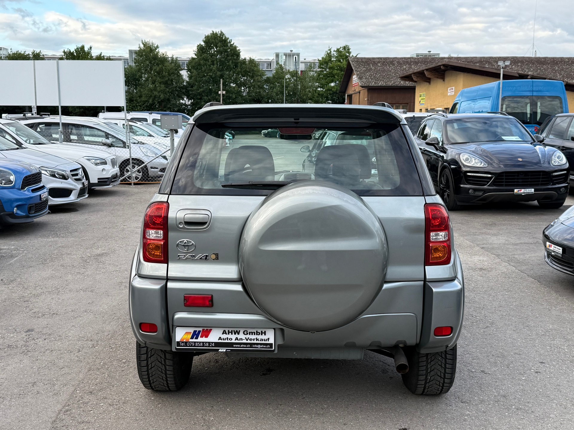 TOYOTA RAV-4 2.0 16V Linea Sol AUTOMAT / NUR 75'000km / 3 TÜRER / FACELIFT / FRISCH AB MFK-image-4