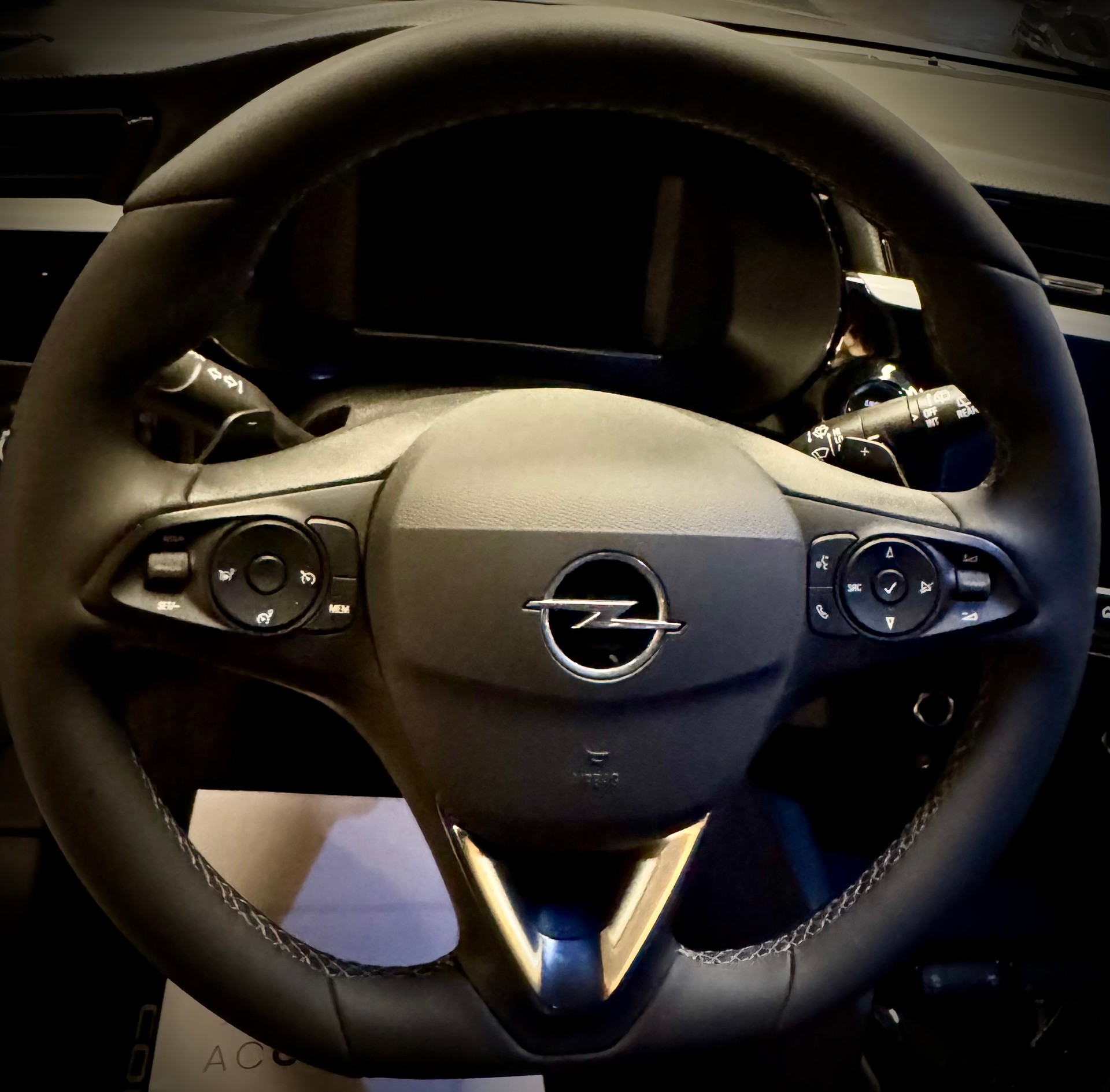 OPEL MHEV GS-image-15