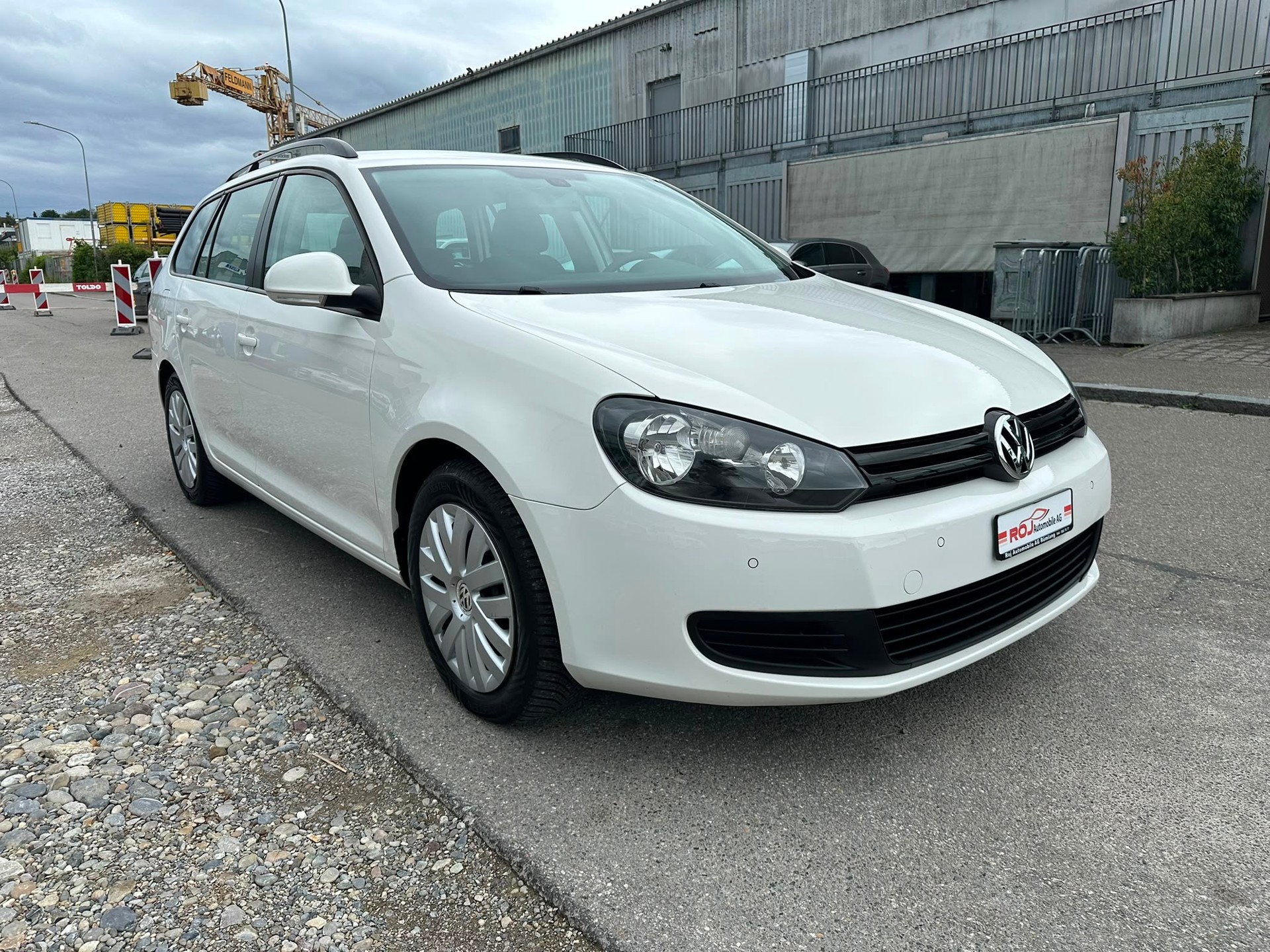 VW Golf Variant 1.6 TDI Trendline 4Motion-showroom-element-3