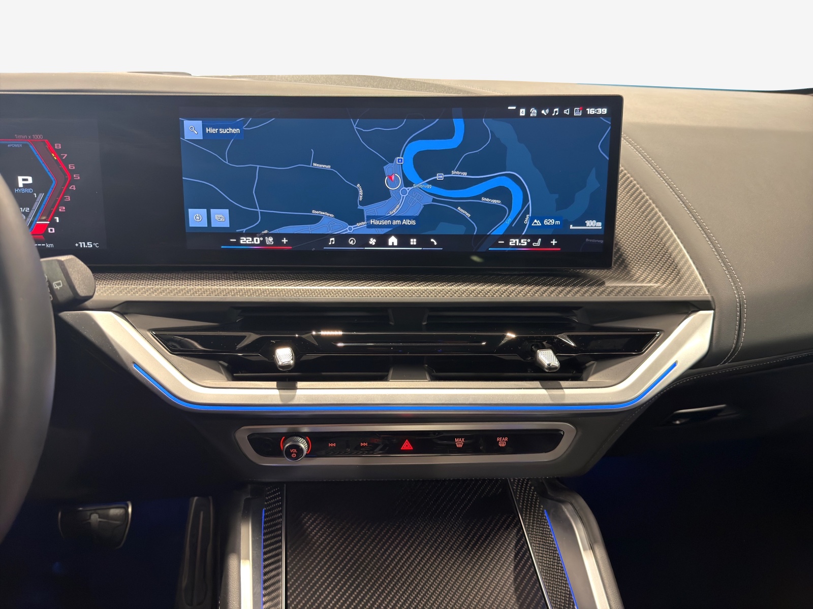 BMW XM xDrive PHEV Steptronic-image-10