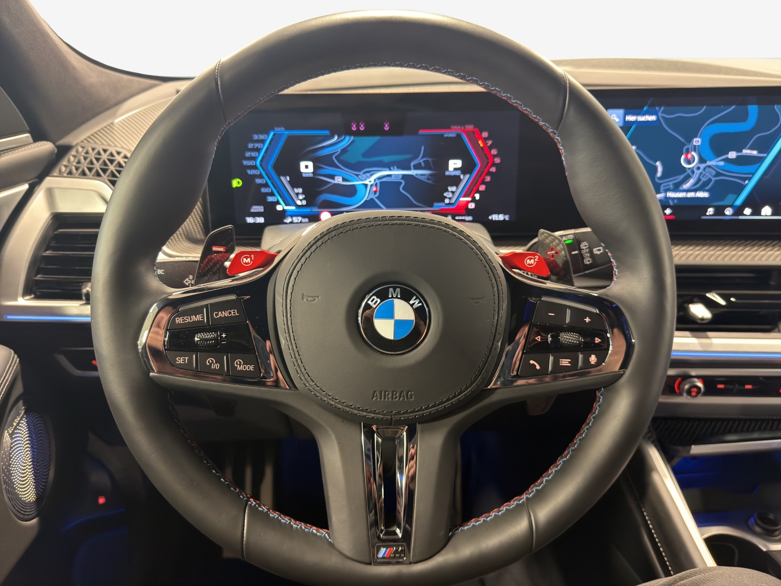 BMW XM xDrive PHEV Steptronic-image-9