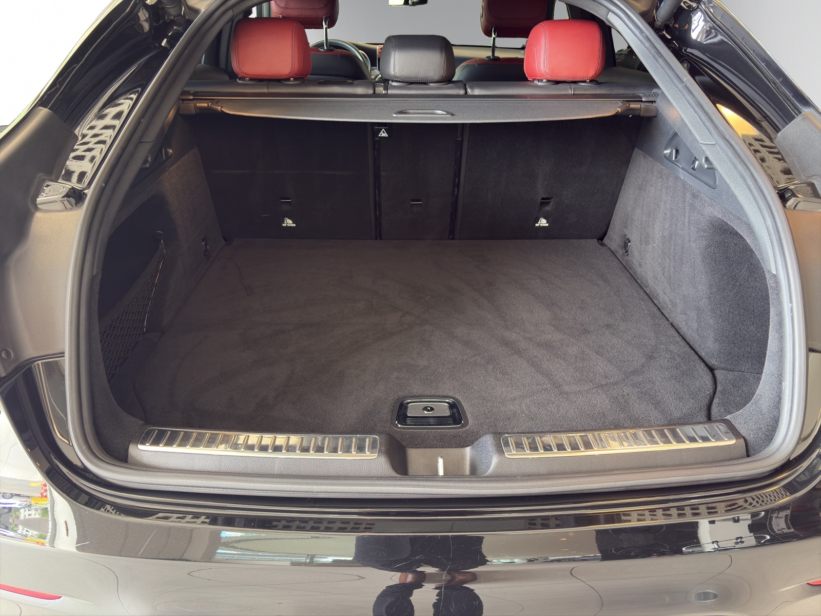MERCEDES-BENZ GLC 200 AMG Line 4Matic 9G-Tronic-image-5