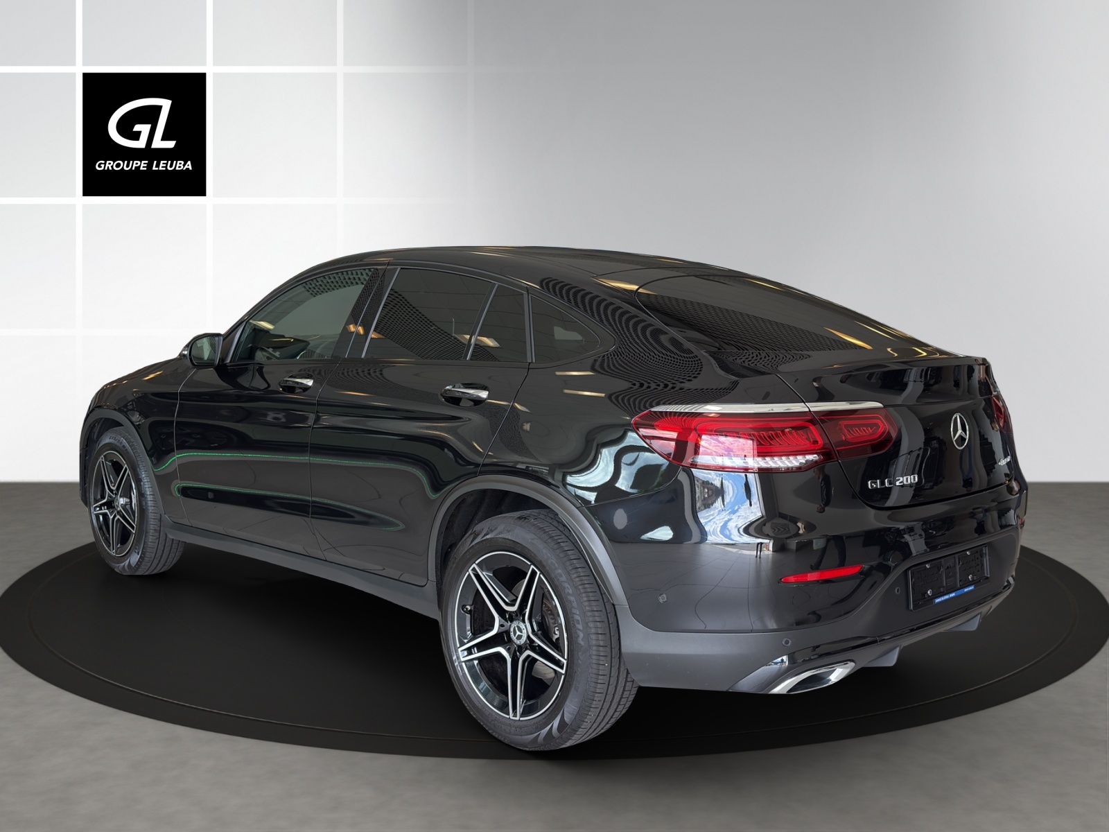 MERCEDES-BENZ GLC 200 AMG Line 4Matic 9G-Tronic-showroom-element-3