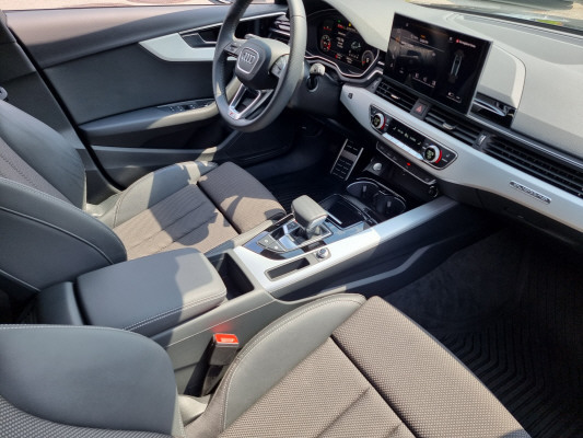 AUDI A4 Avant 40 TDI S-line qu-image-11
