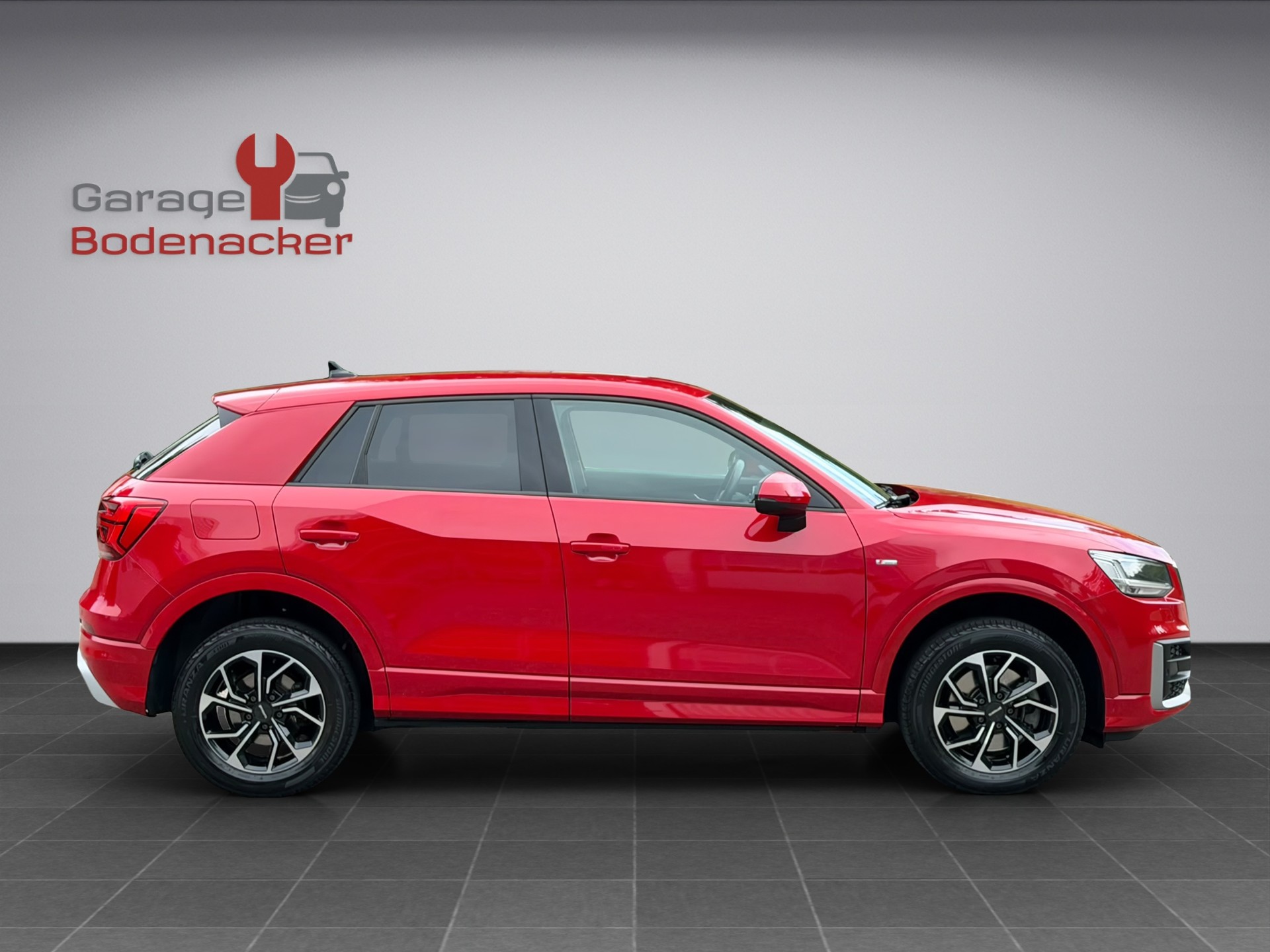 AUDI Q2 35 TDI Attraction quattro S-tronic * S Line * Diesel *-image-5