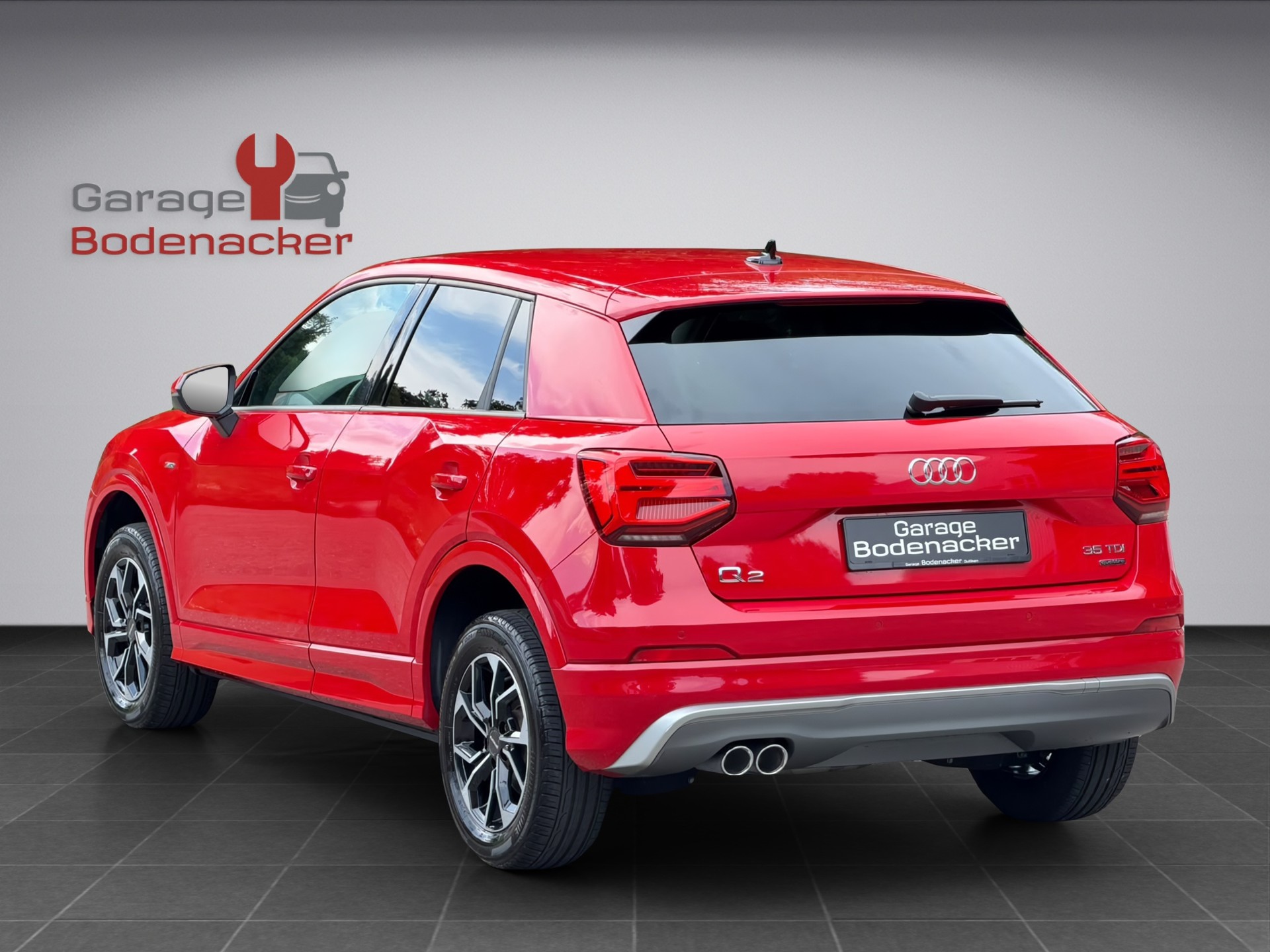 AUDI Q2 35 TDI Attraction quattro S-tronic * S Line * Diesel *-showroom-element-3
