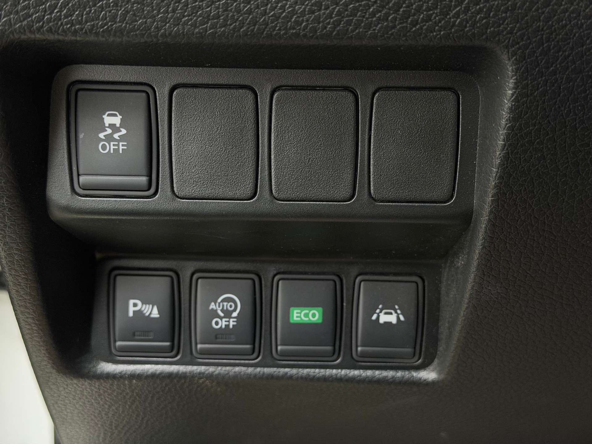 NISSAN Qashqai 1.2 DIG-T tekna Xtronic CVT | CH-Auto | 1-Hand | Frisch MFK | Ab Service-image-14