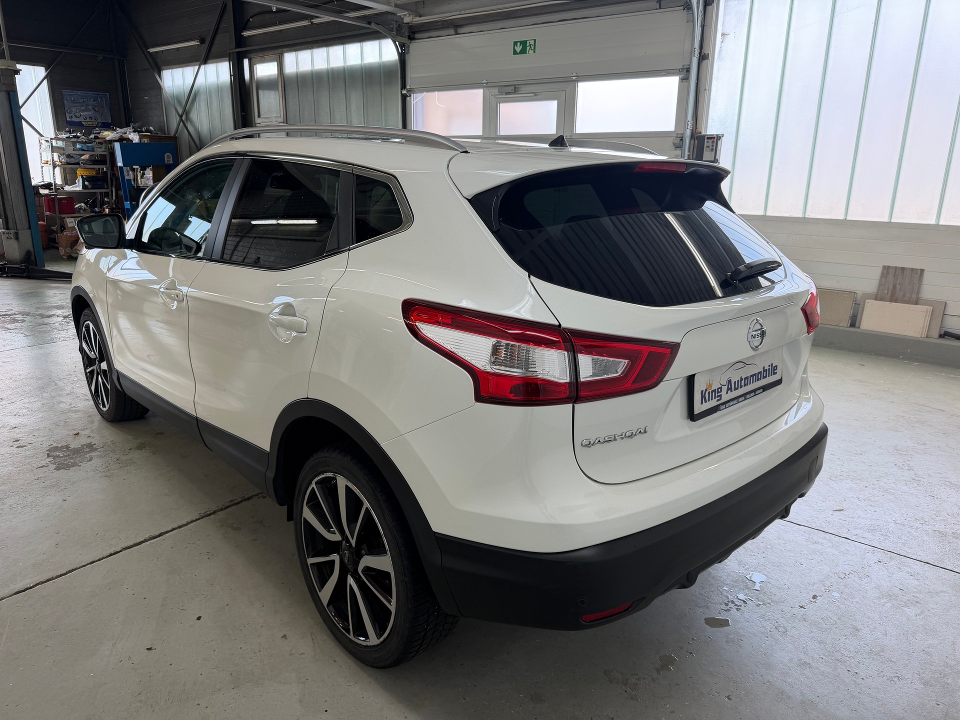 NISSAN Qashqai 1.2 DIG-T tekna Xtronic CVT | CH-Auto | 1-Hand | Frisch MFK | Ab Service-image-4