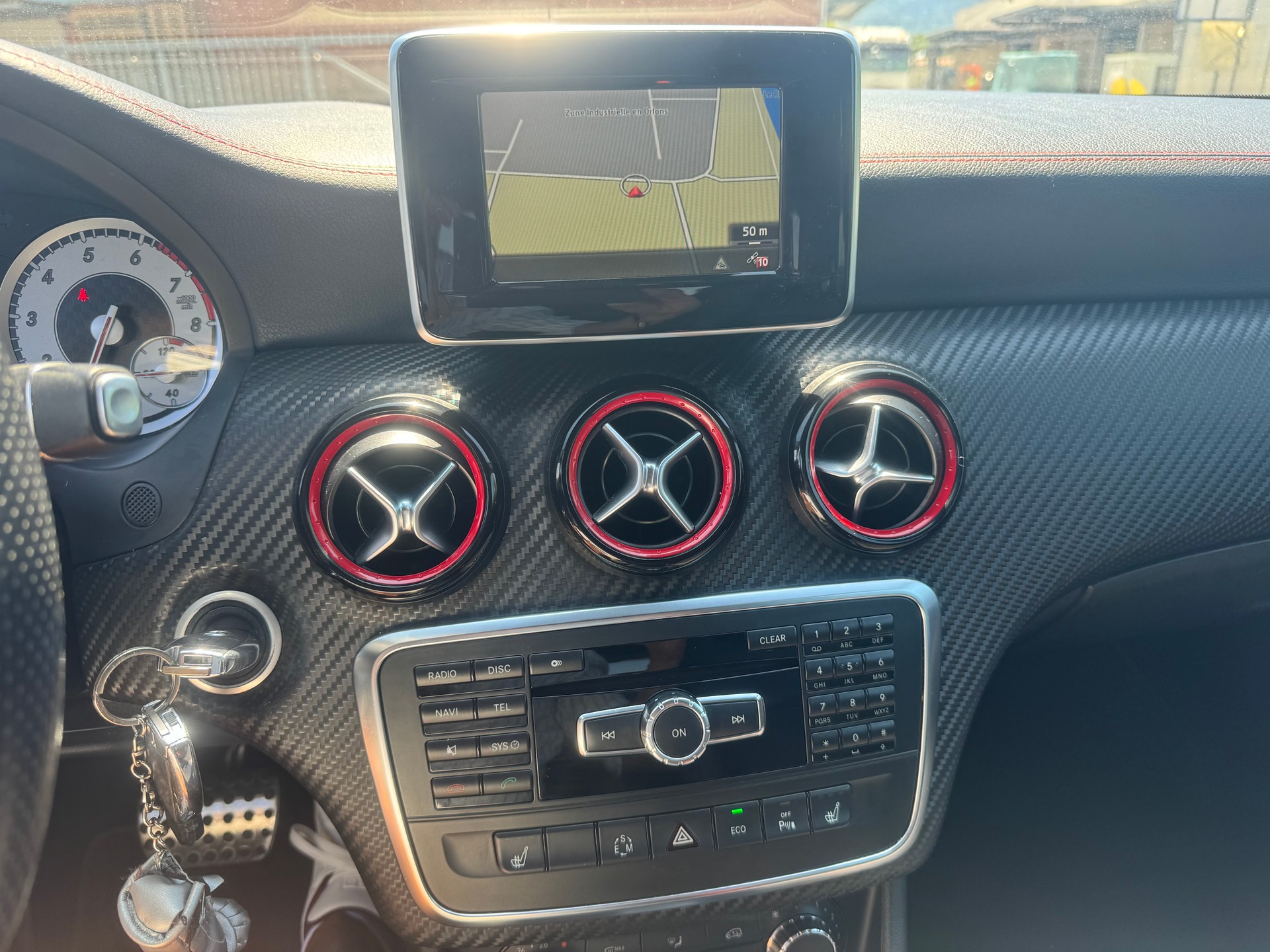 MERCEDES-BENZ A 250 Sport 7G-DCT-image-17