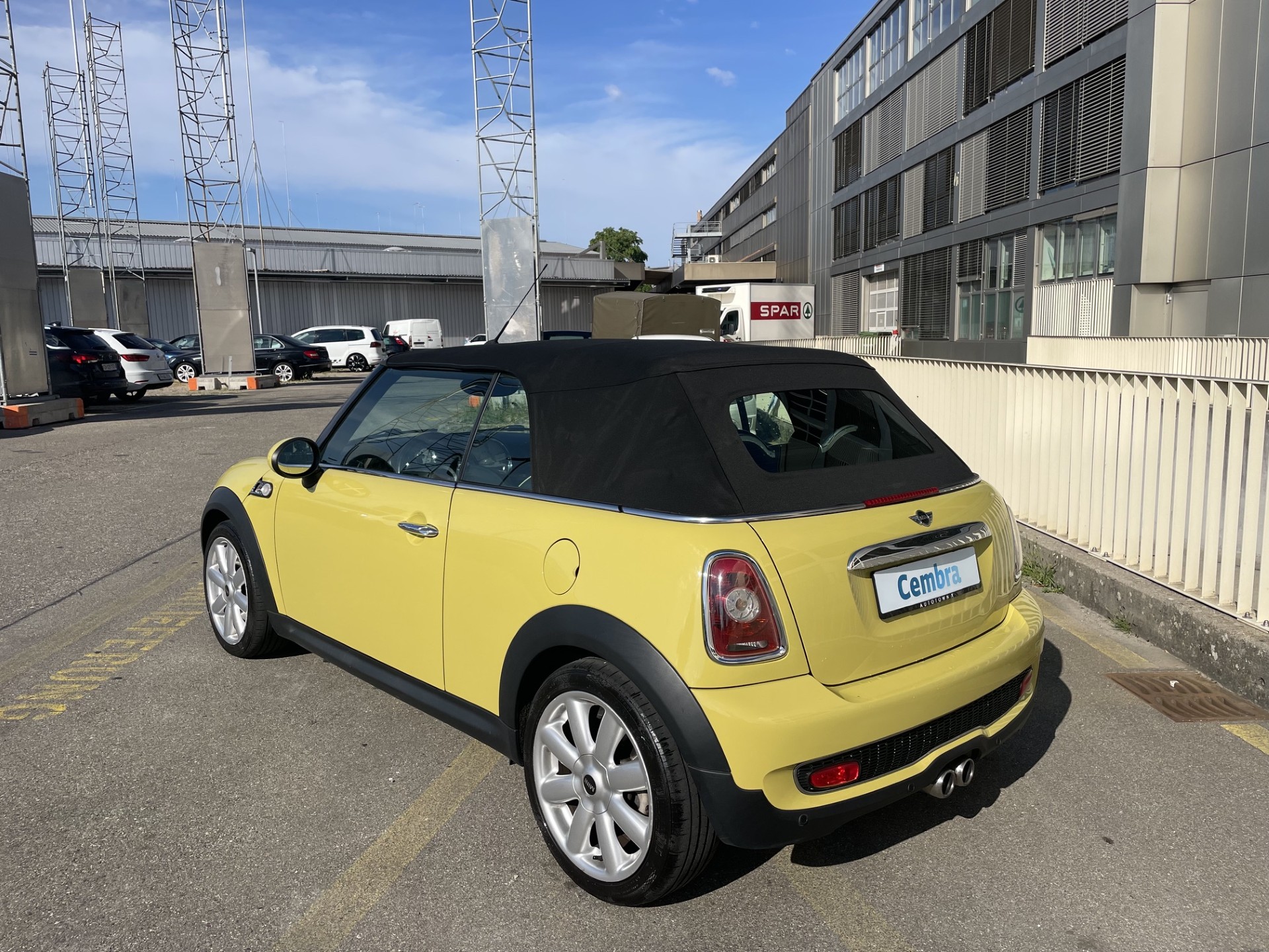 MINI Cooper S Cabriolet-image-5