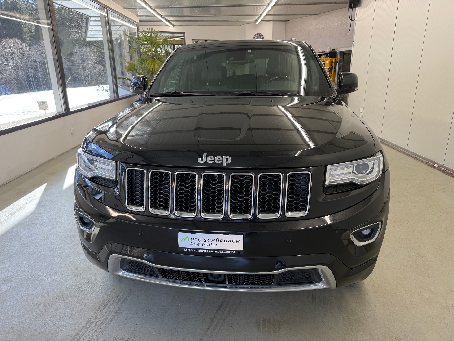 JEEP Grand Cherokee 3.0 CRD Overland Automatic-showroom-element-1
