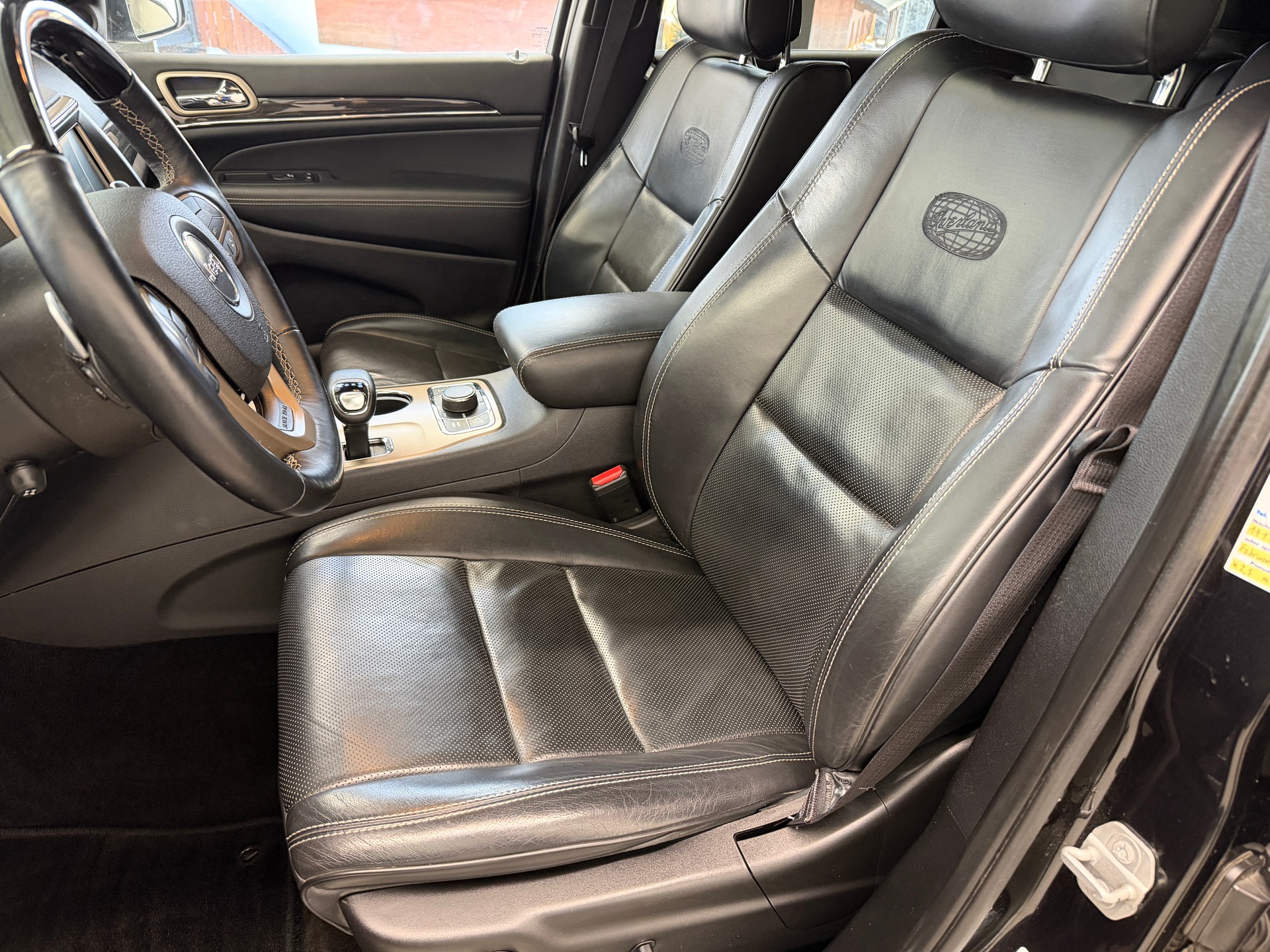 JEEP Grand Cherokee 3.0 CRD Overland Automatic-image-10