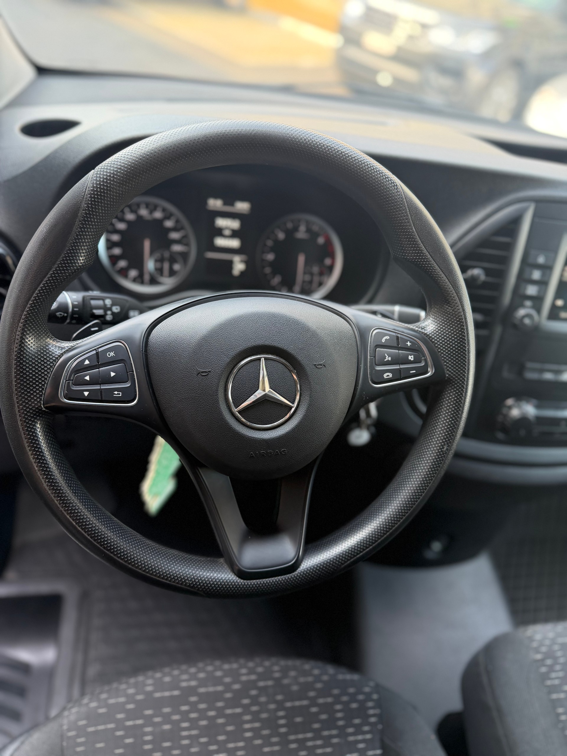 MERCEDES-BENZ PRO 114 ( 190 ps) ILS LED 9G TRONIC NAVI DAB+ V klasse-image-10