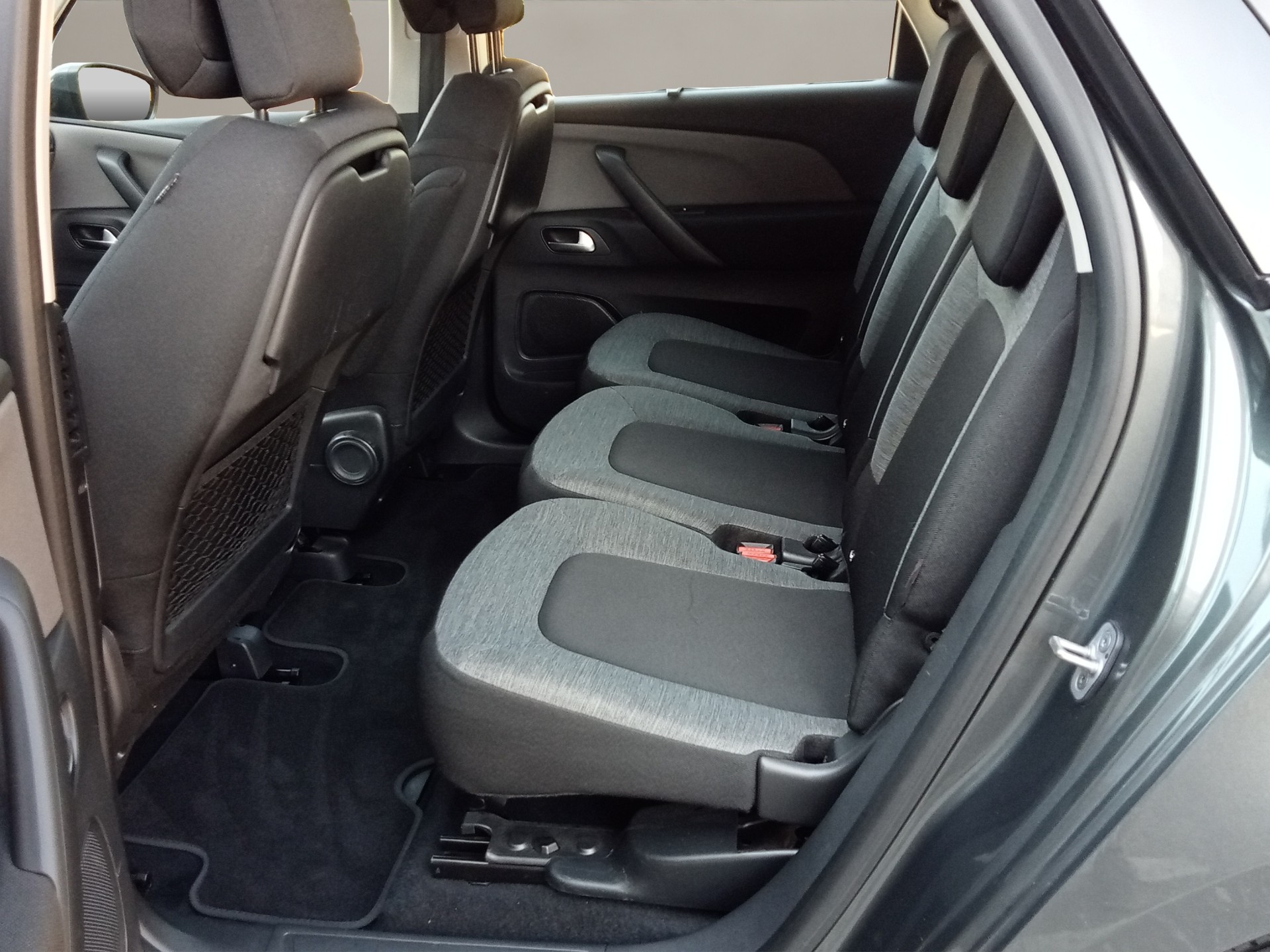 CITROEN C4 Picasso 1.2 Pure Tech Feel-image-12