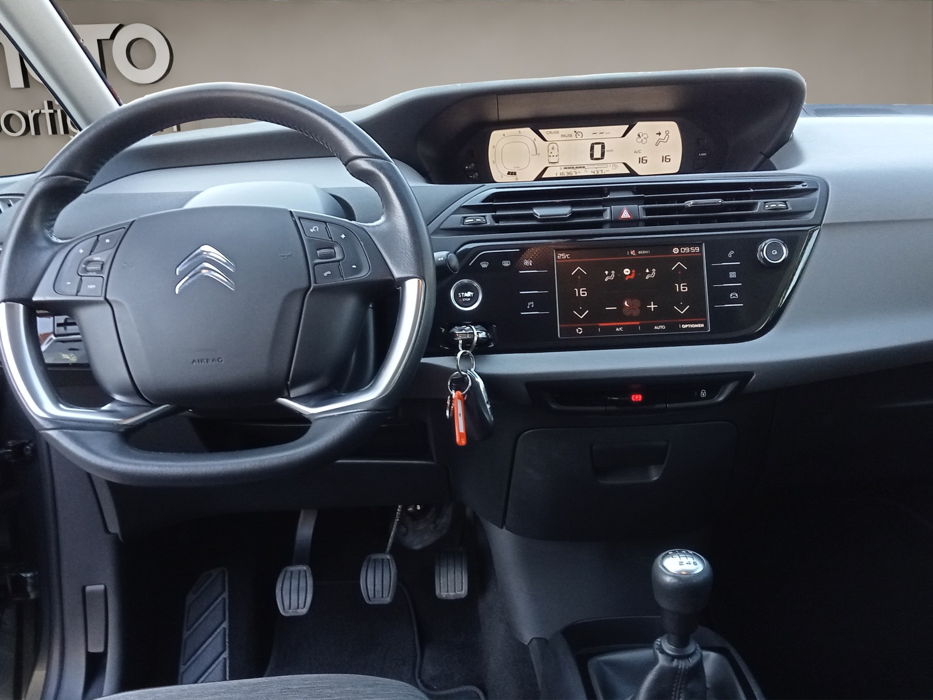CITROEN C4 Picasso 1.2 Pure Tech Feel-image-9