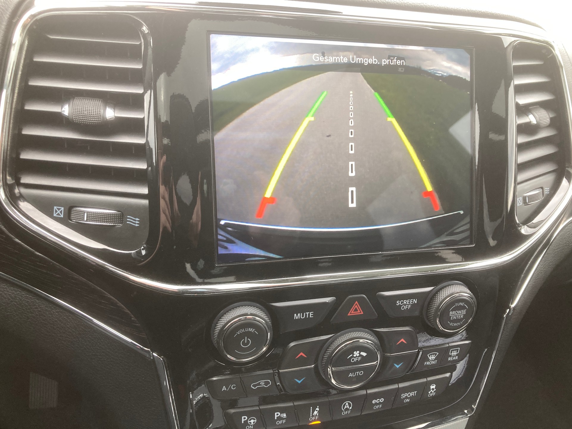 JEEP Grand Cherokee 3.0 CRD Summit Automatic-image-15