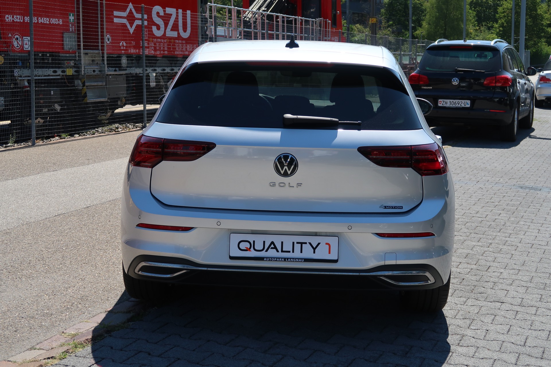 VW Golf 2.0 TSI Style DSG 4 Motion-image-5