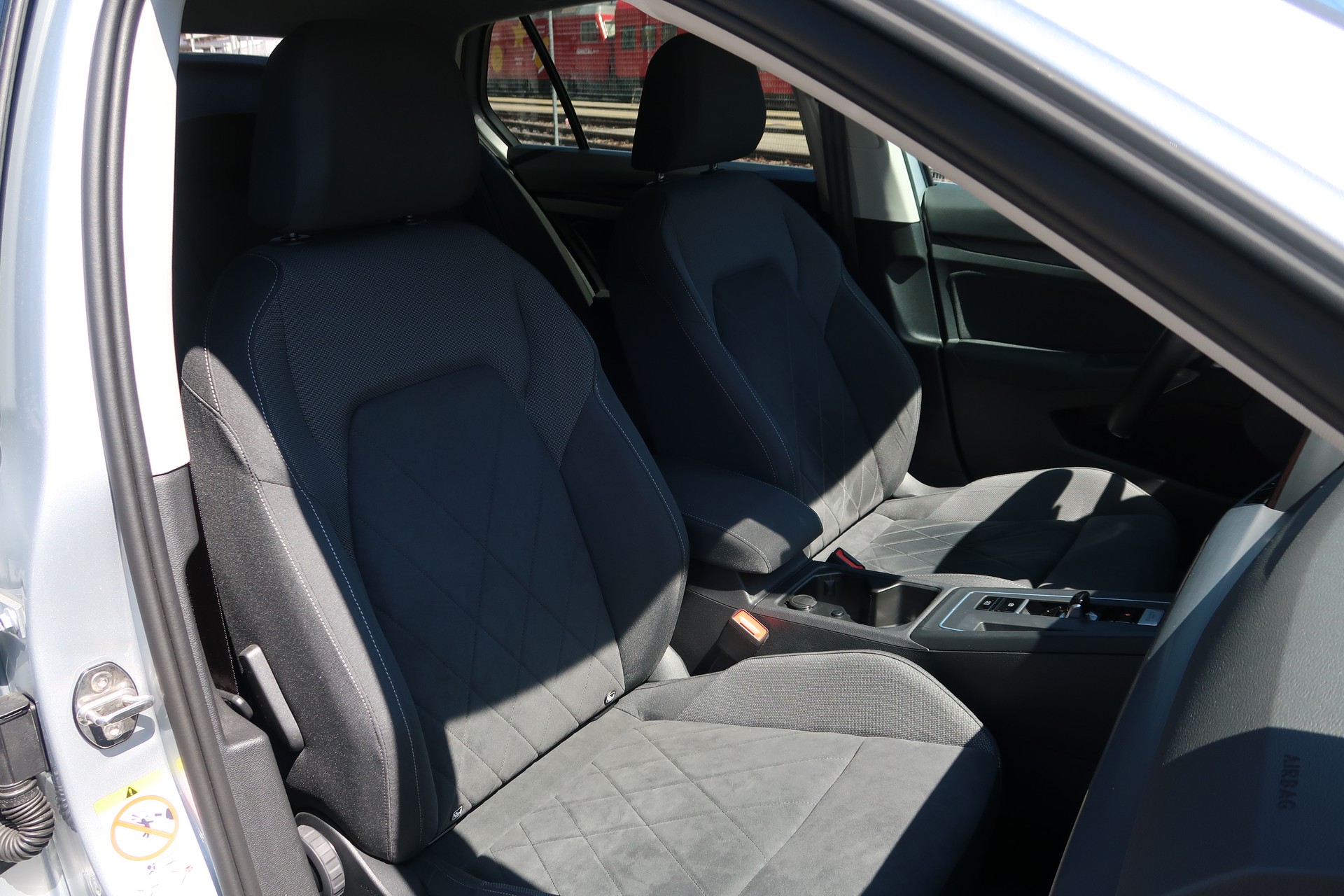 VW Golf 2.0 TSI Style DSG 4 Motion-image-22