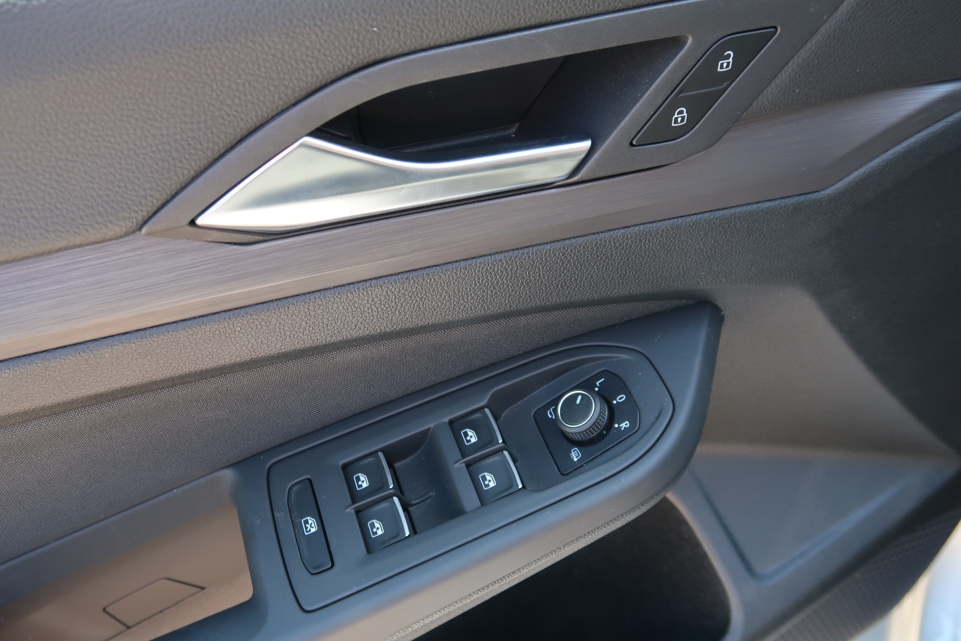 VW Golf 2.0 TSI Style DSG 4 Motion-image-11