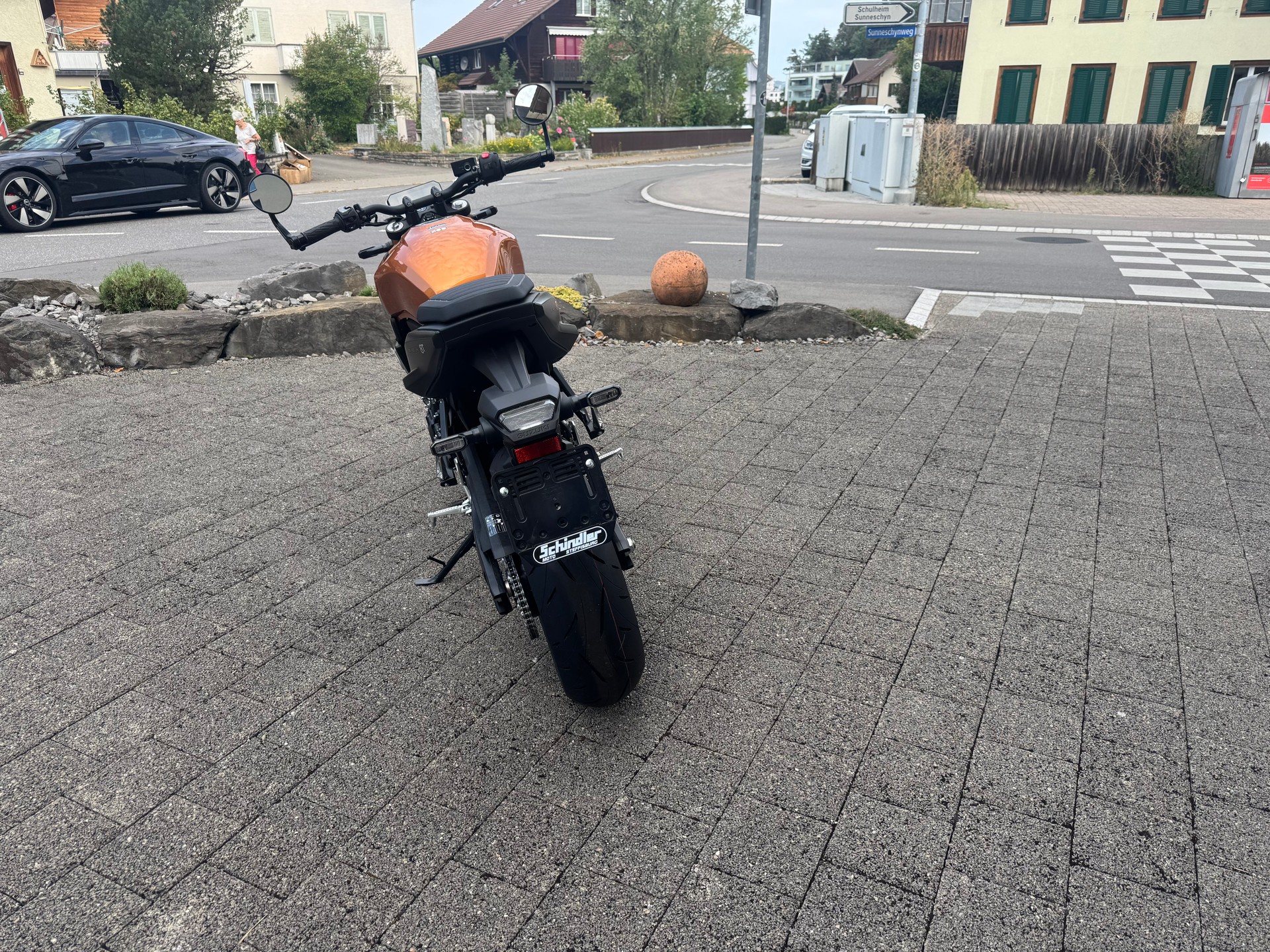 SUZUKI GSX-8T-image-3