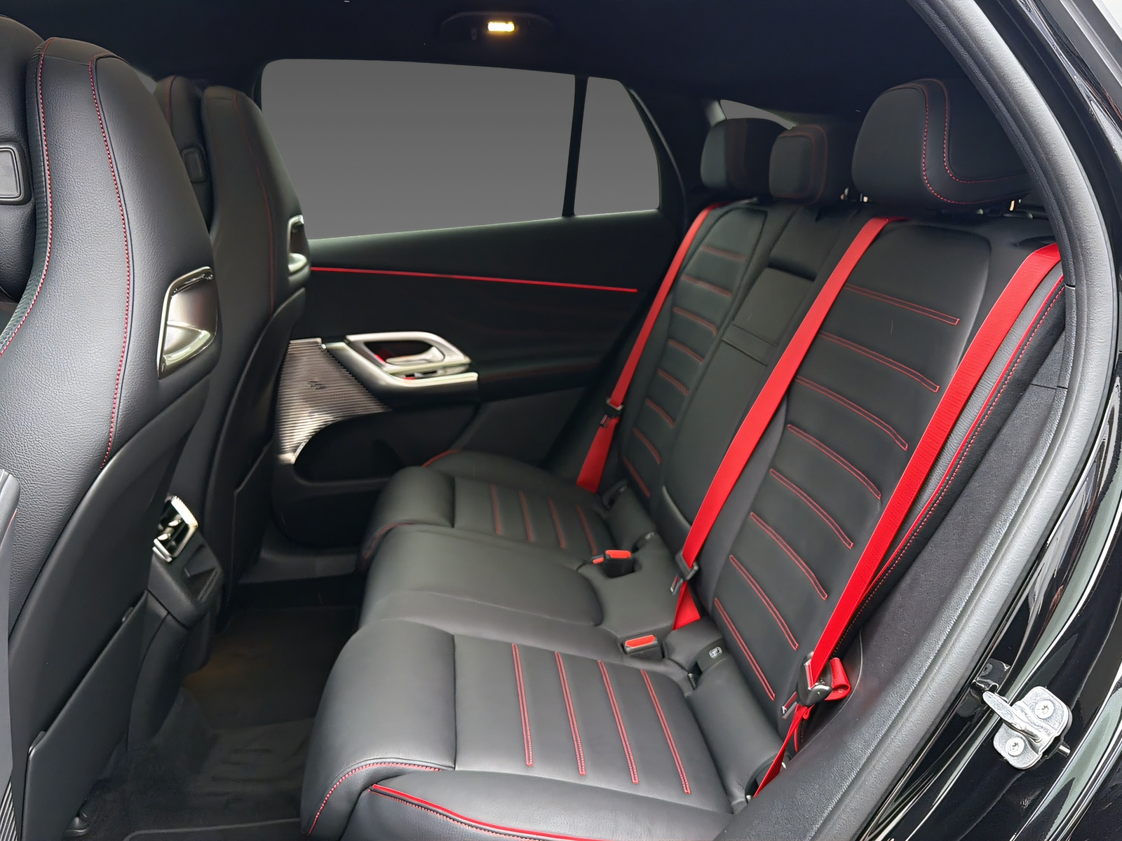 MERCEDES-BENZ GLC 400 4MATIC 94 kWh EQ-image-10