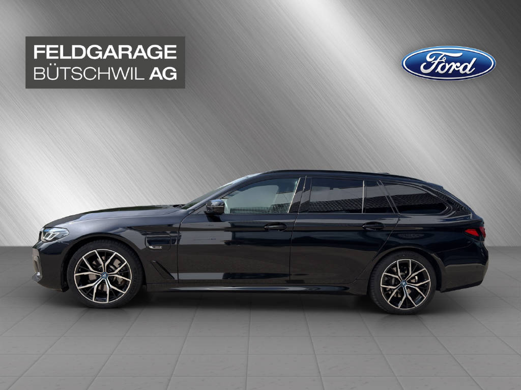 BMW 530e xDrive SAG Touring MSport-showroom-element-3