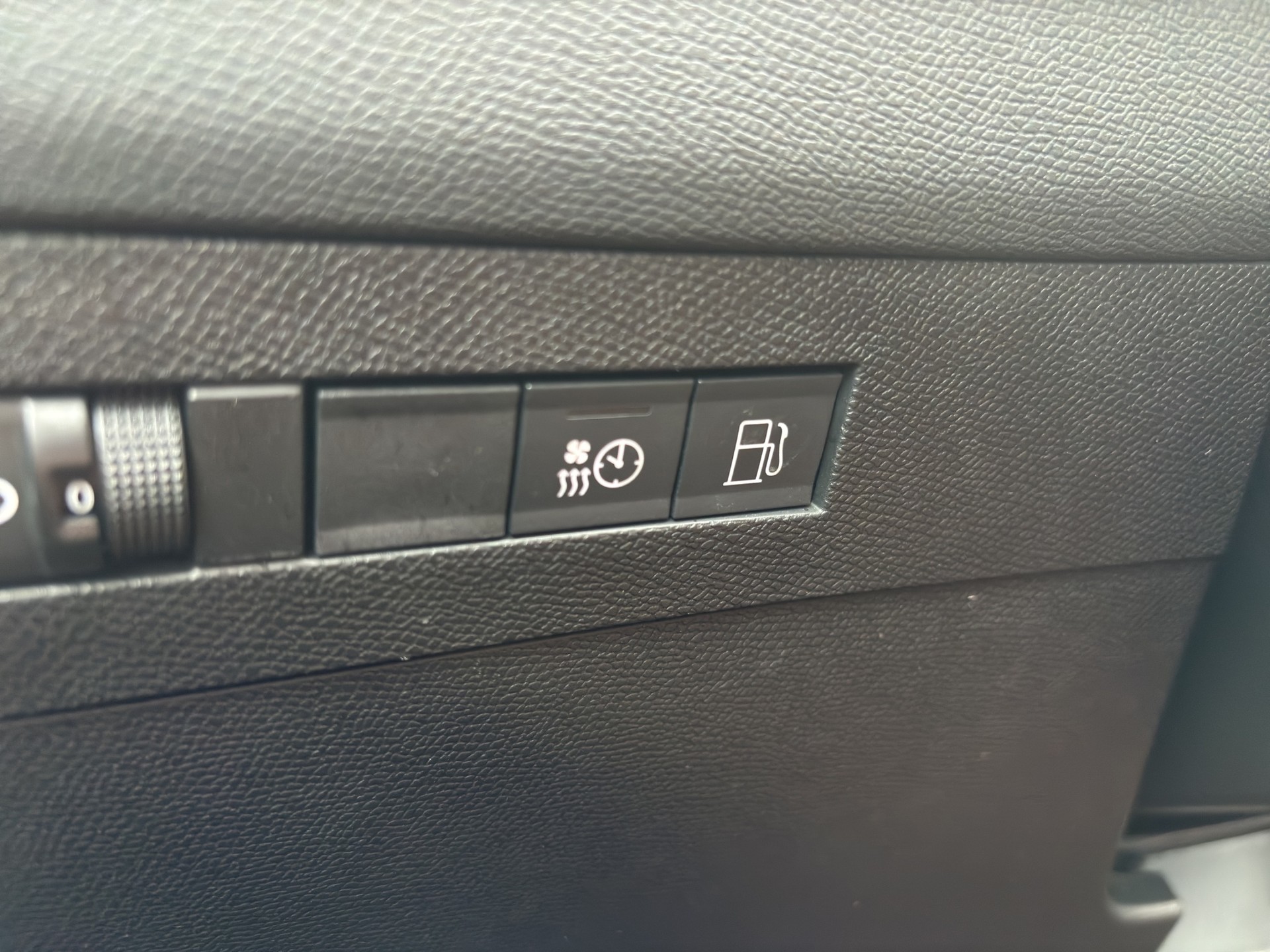 OPEL Astra 1.6 PHEV Turbo Swiss Plus A-image-4