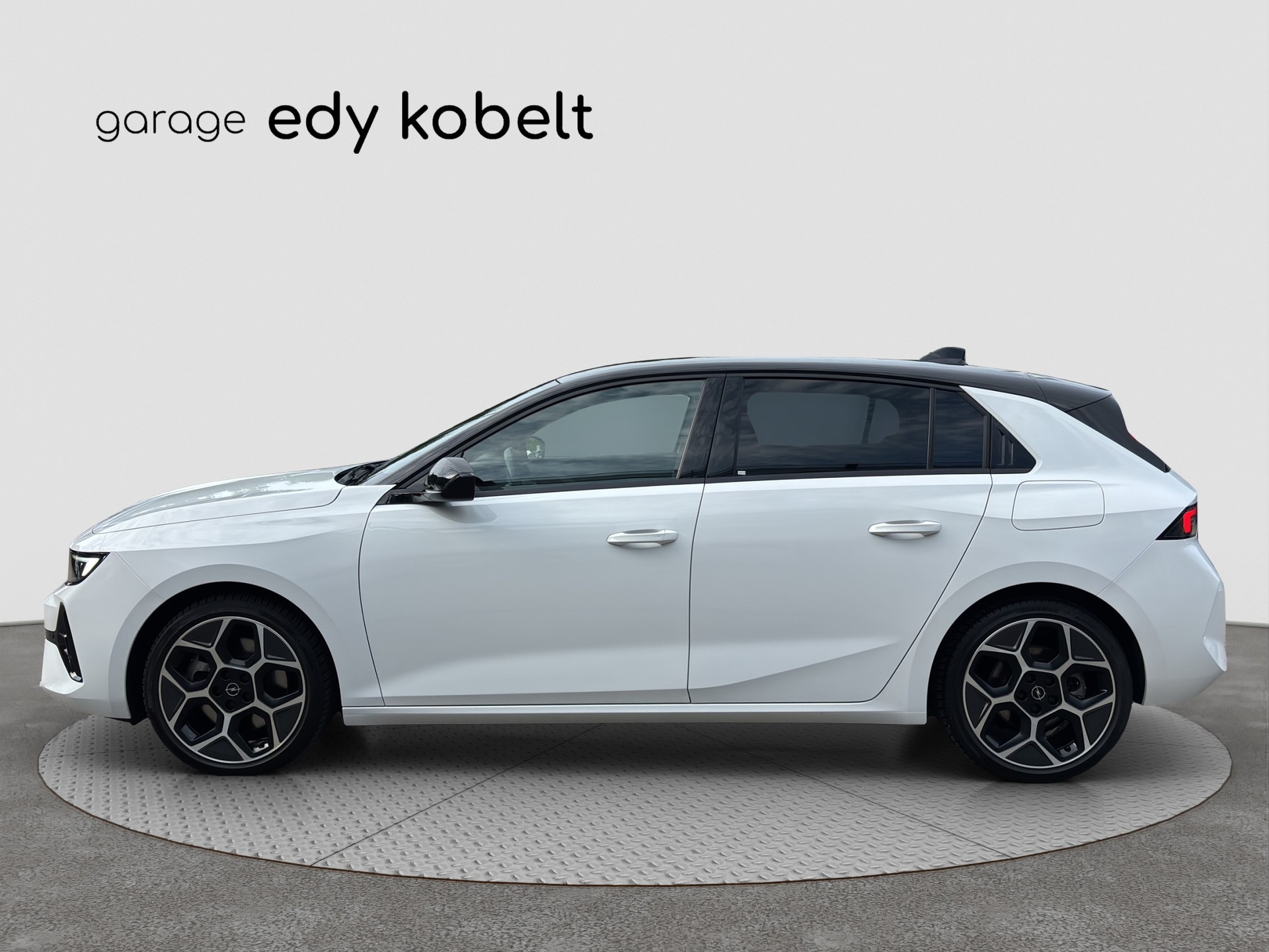 OPEL Astra 1.6 PHEV Turbo Swiss Plus A-showroom-element-1