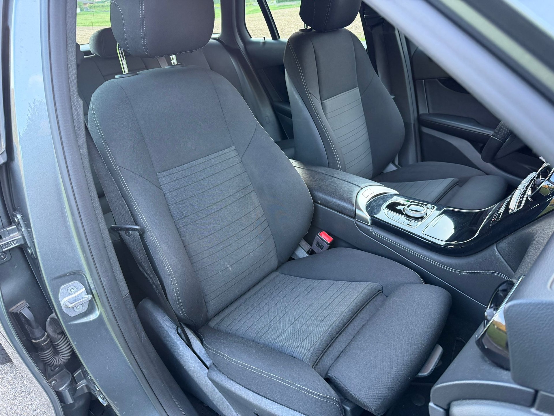 MERCEDES-BENZ GLC 250 d 4Matic 9G-Tronic-image-11