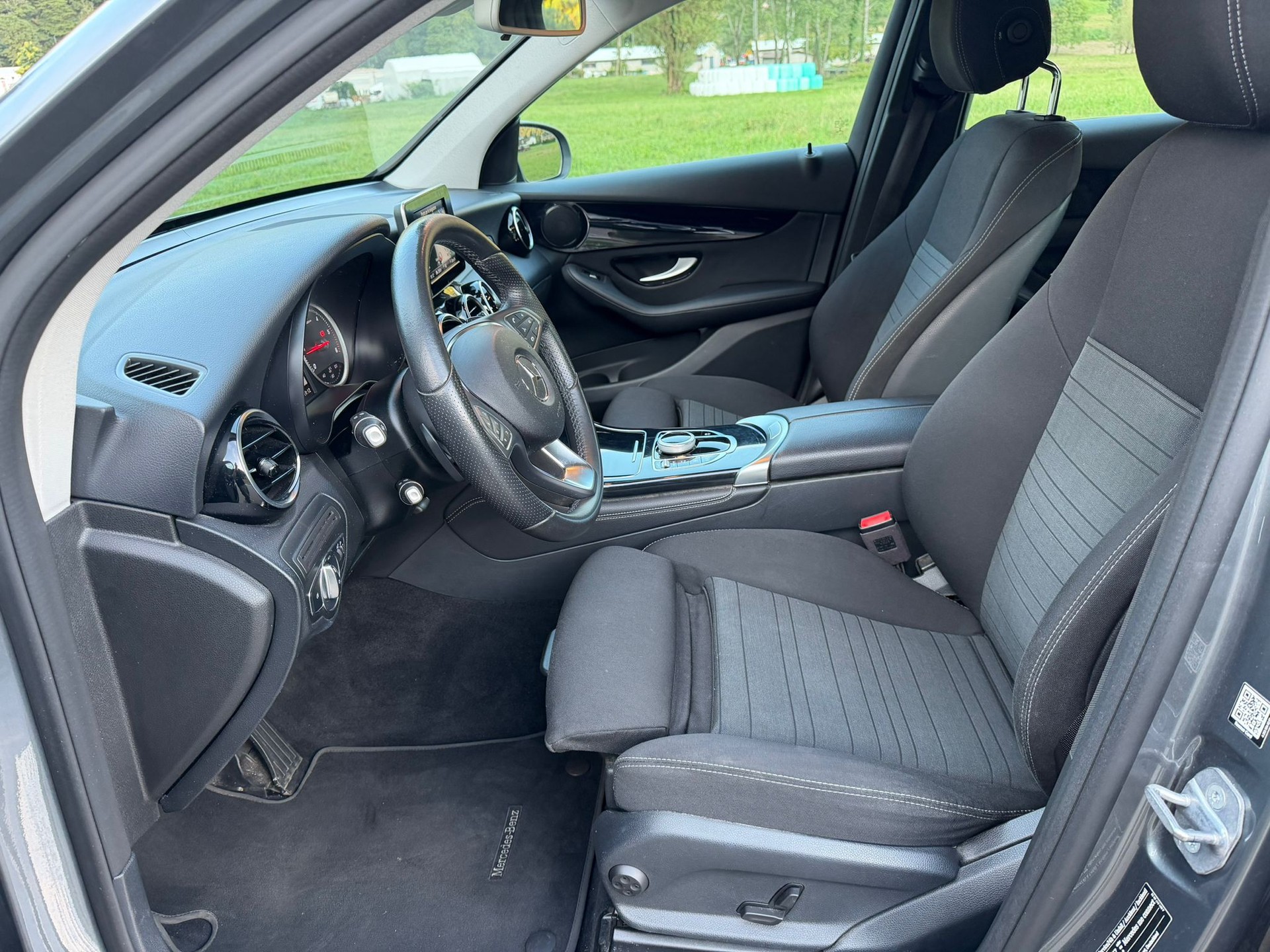 MERCEDES-BENZ GLC 250 d 4Matic 9G-Tronic-image-8
