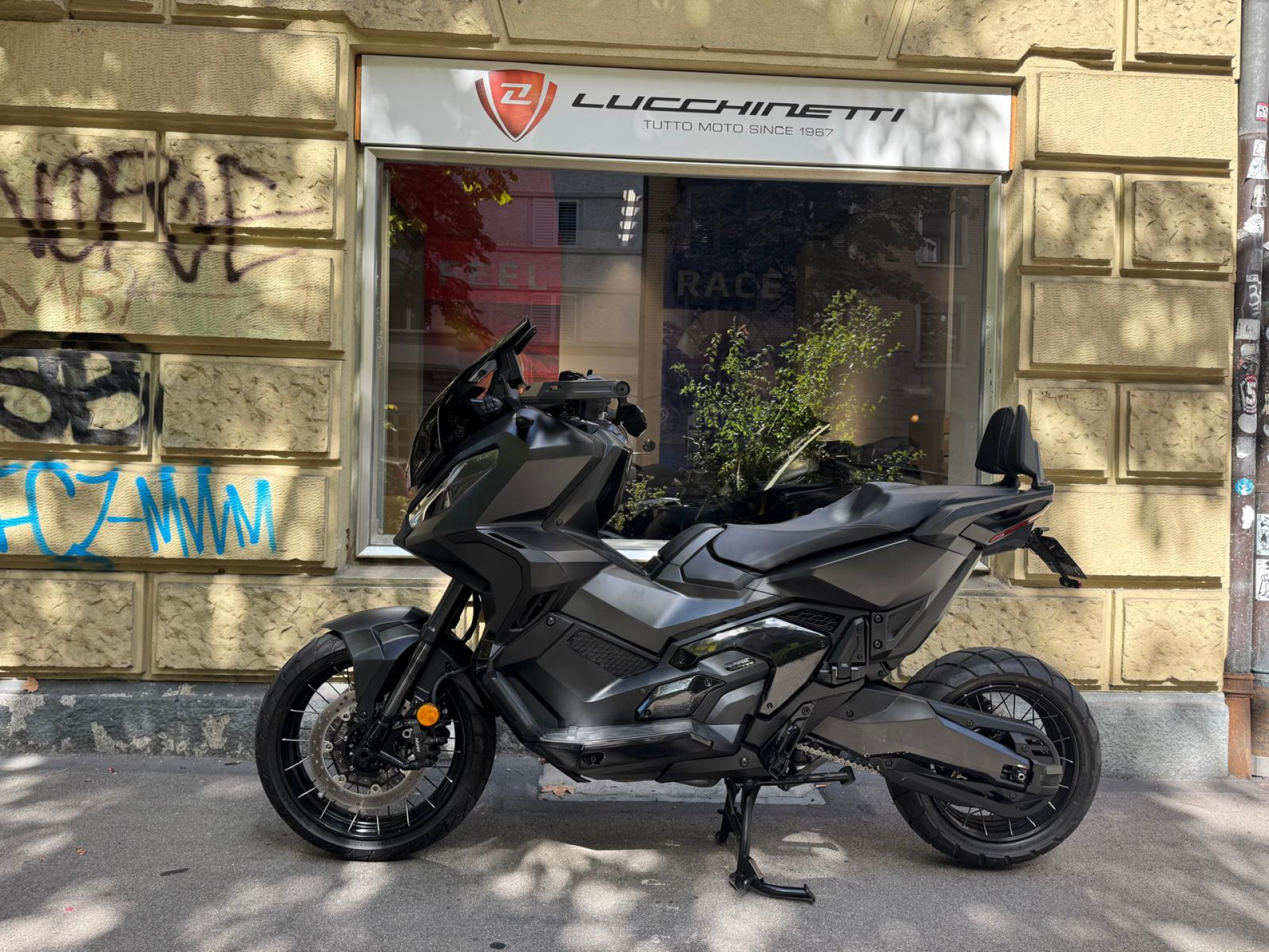 HONDA X-ADV 750-image-2