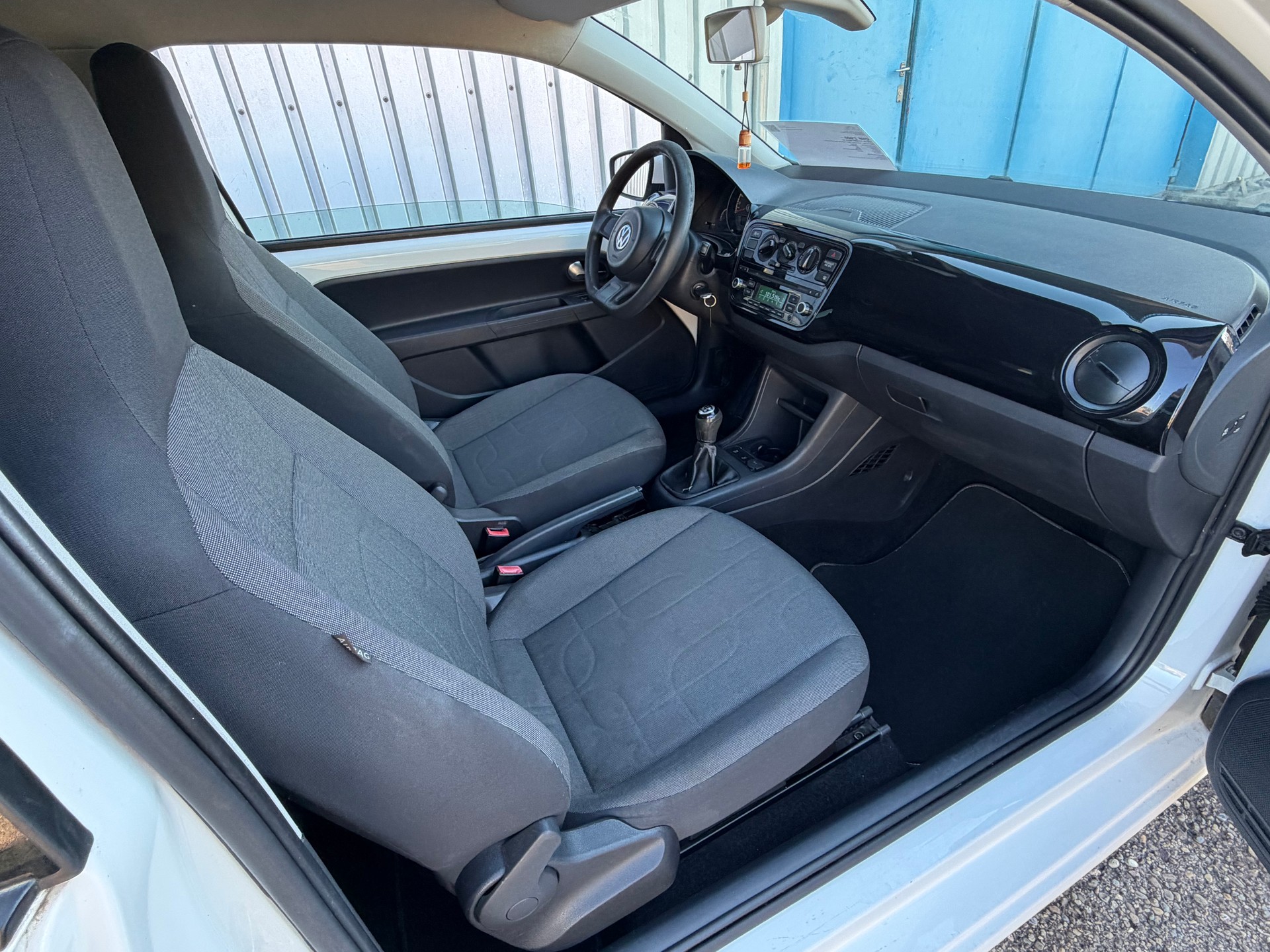 VW Up 1.0 BMT move up-image-6