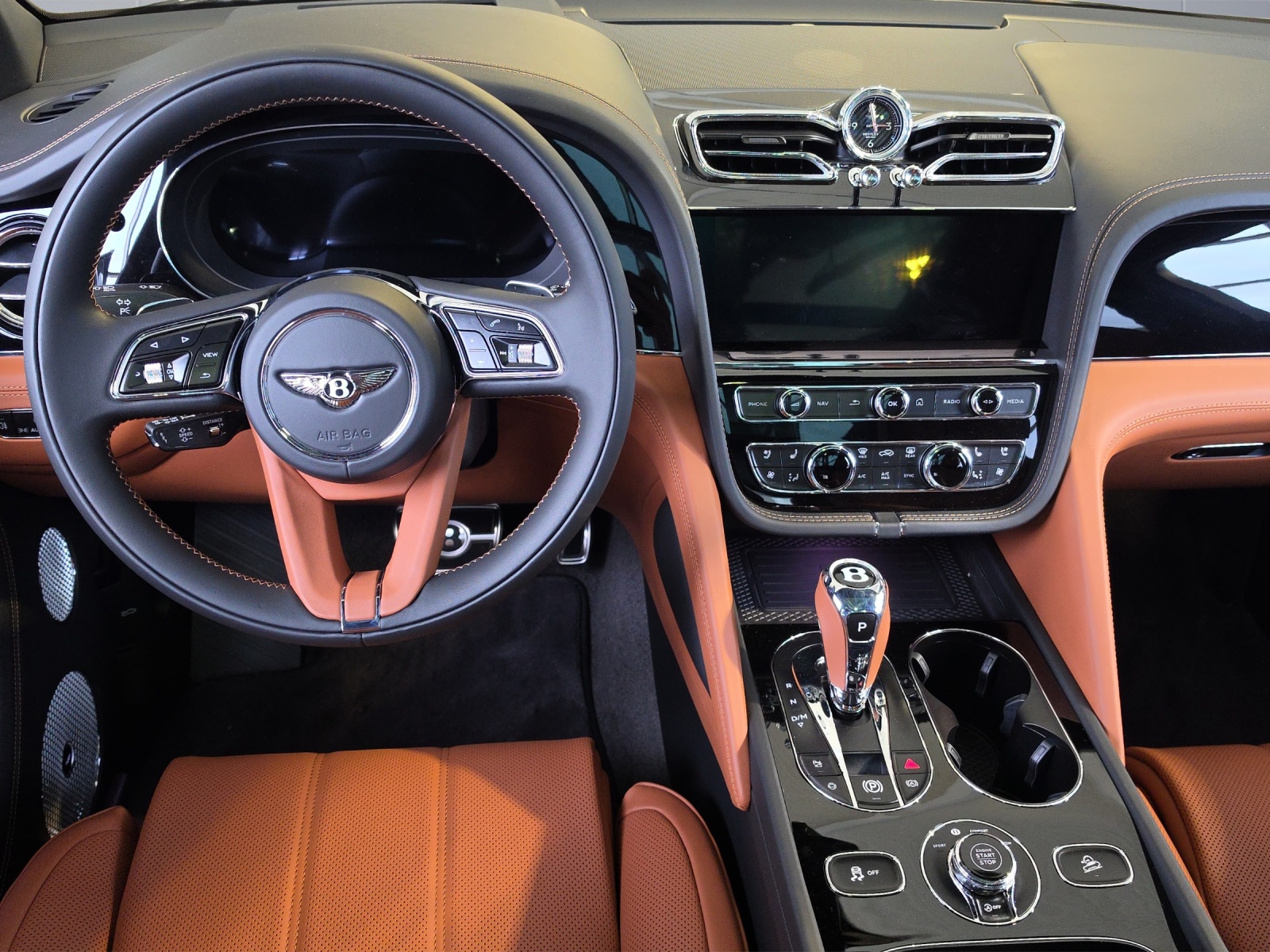 BENTLEY Bentayga Azure-image-11