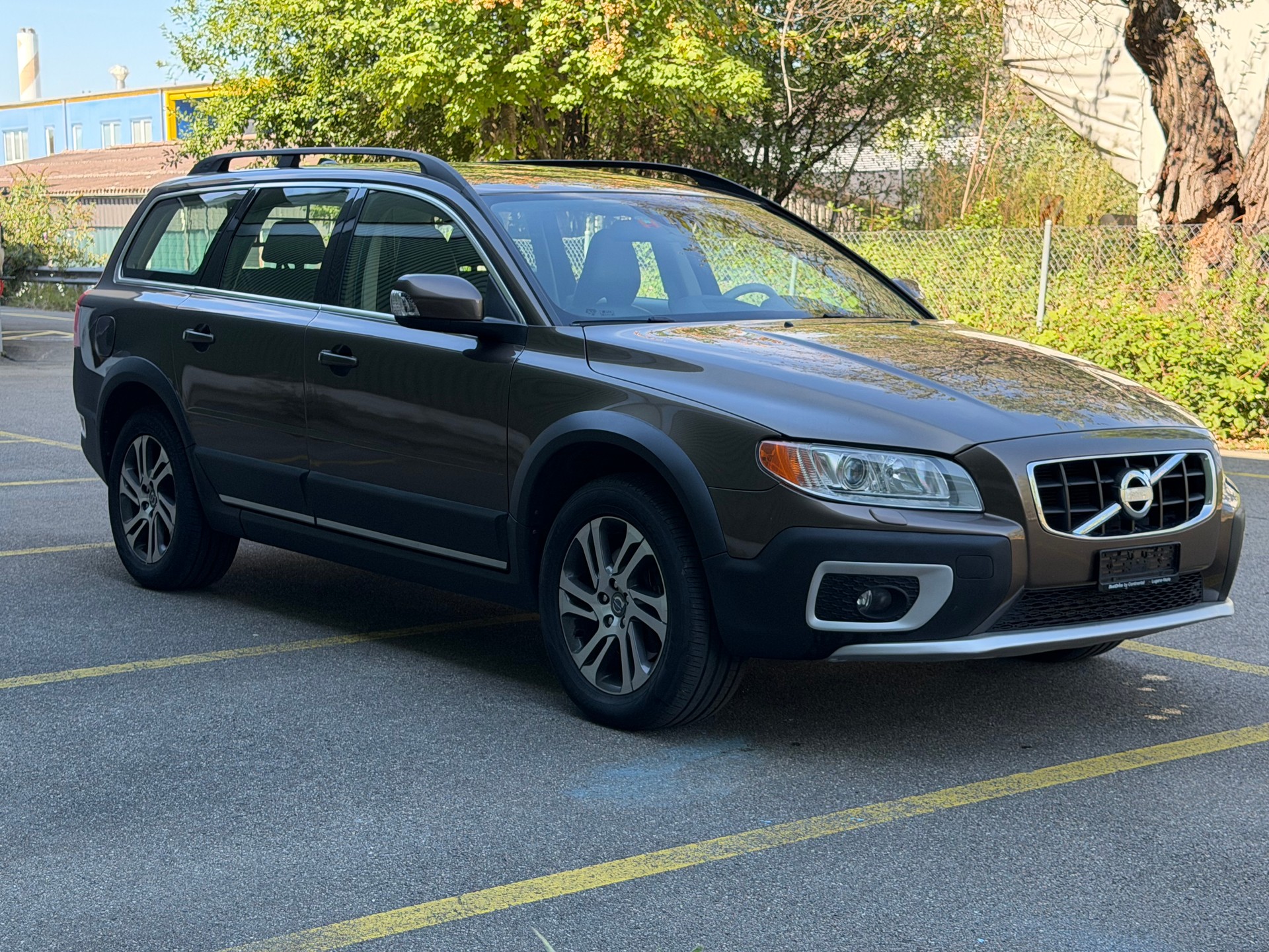 VOLVO XC70 D5 AWD Summum Geartronic-showroom-element-2