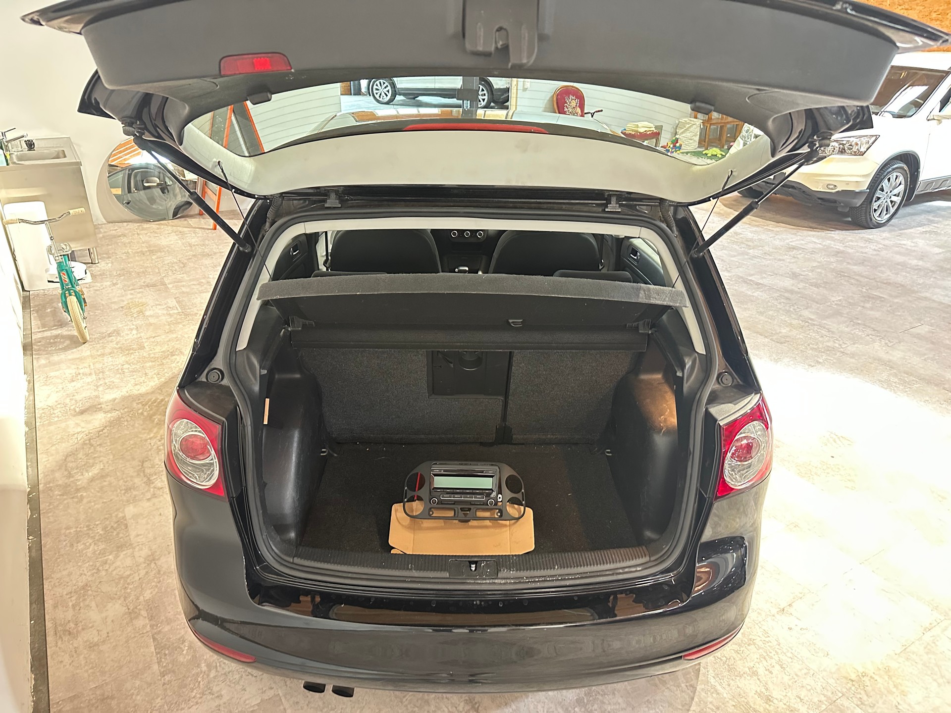 VW Golf Plus 1.4 TSI Comfortline DSG/Klima/RFK/8 x Räder/Ab MFK und frischem Service-image-5