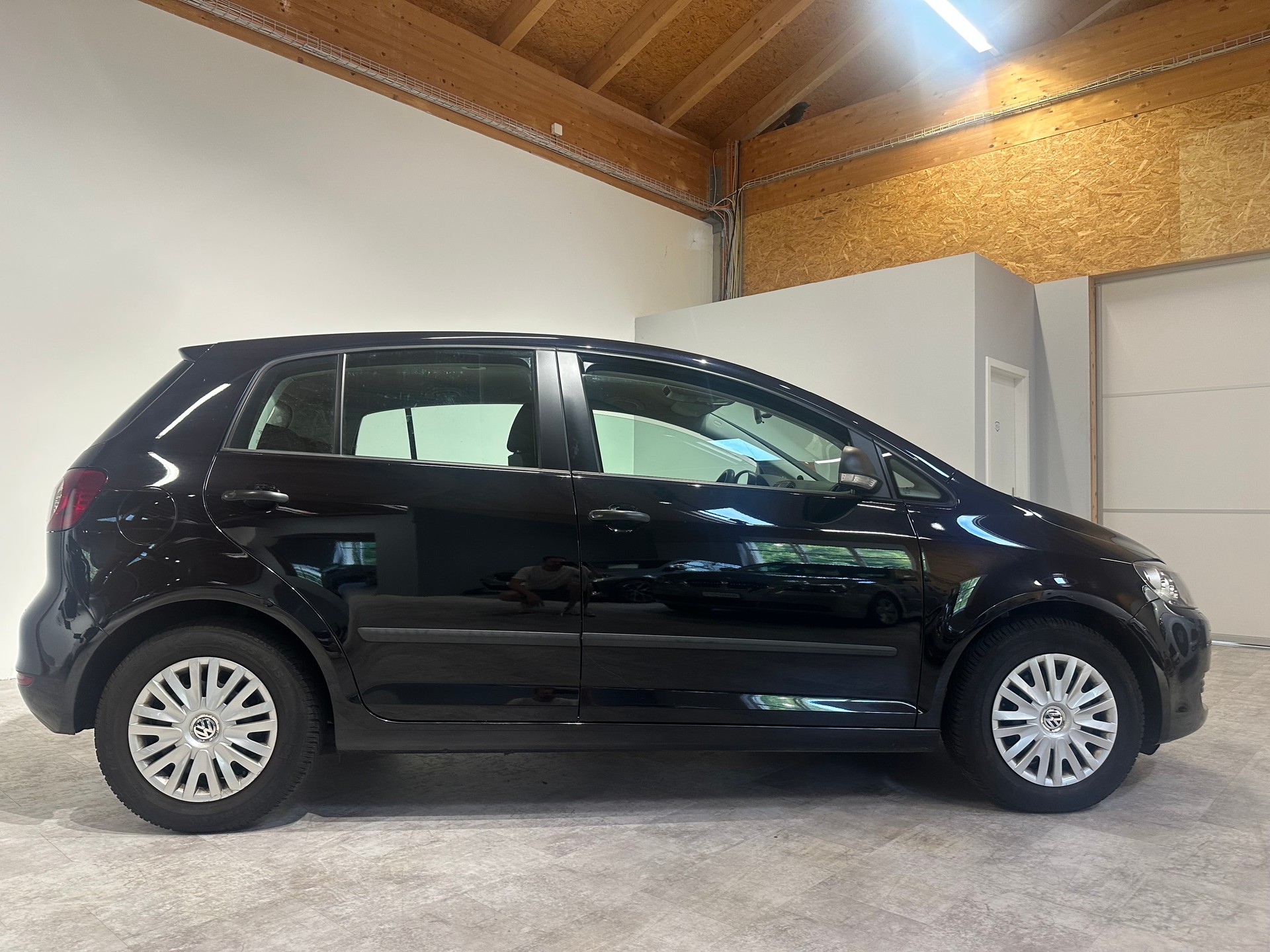 VW Golf Plus 1.4 TSI Comfortline DSG/Klima/RFK/8 x Räder/Ab MFK und frischem Service-image-7