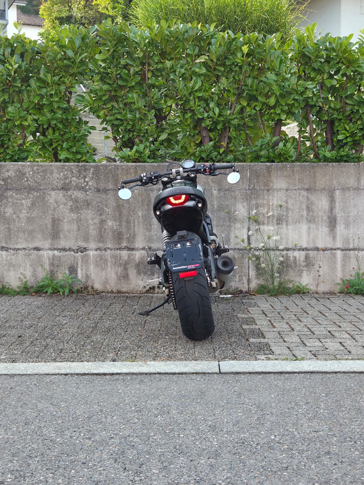 DUCATI Scrambler 800 Street Classic (35kW) ABS Icon Dark Edition-image-5