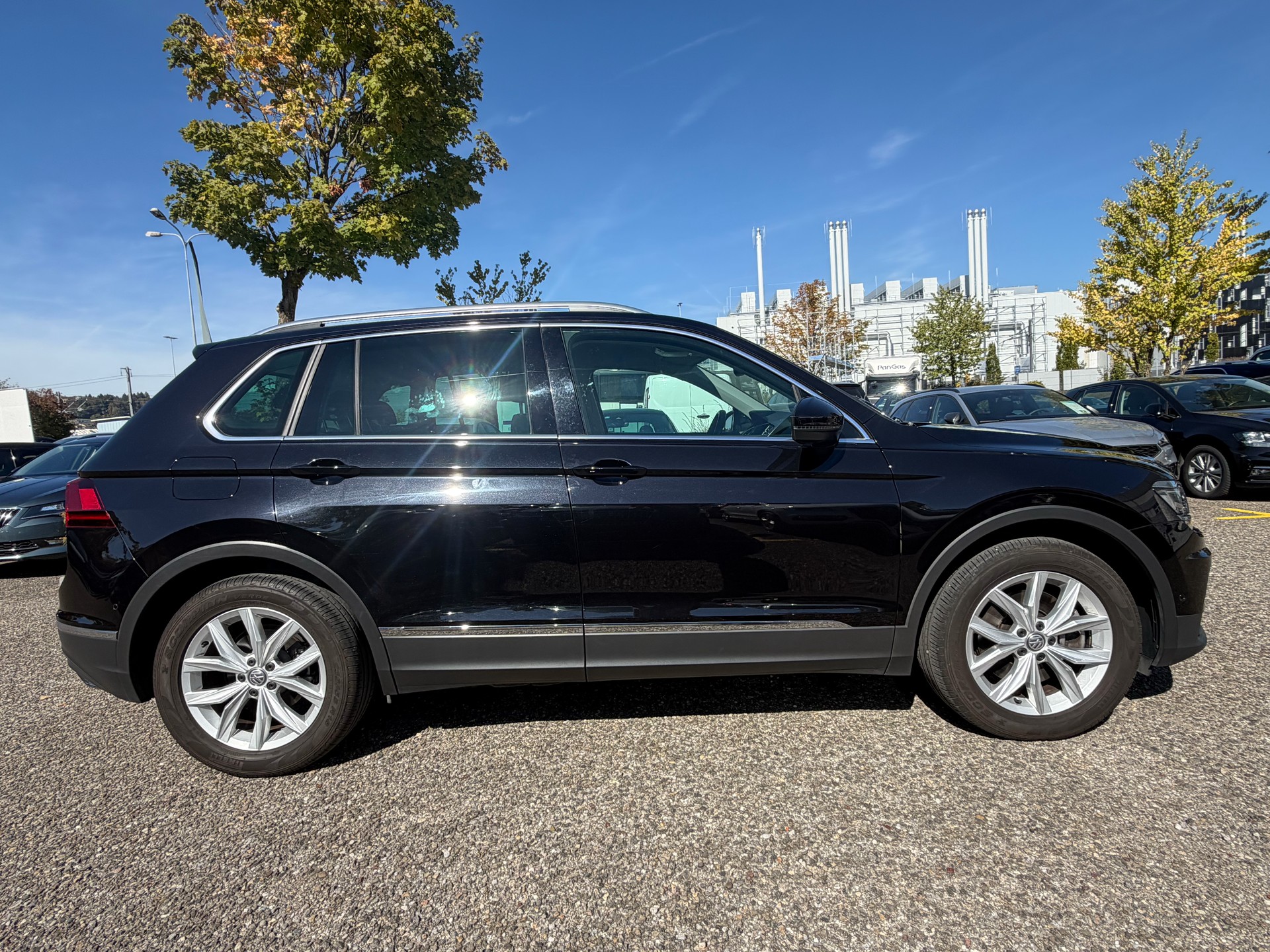 VW Tiguan 2.0TSI Highline 4Motion DSG-showroom-element-3